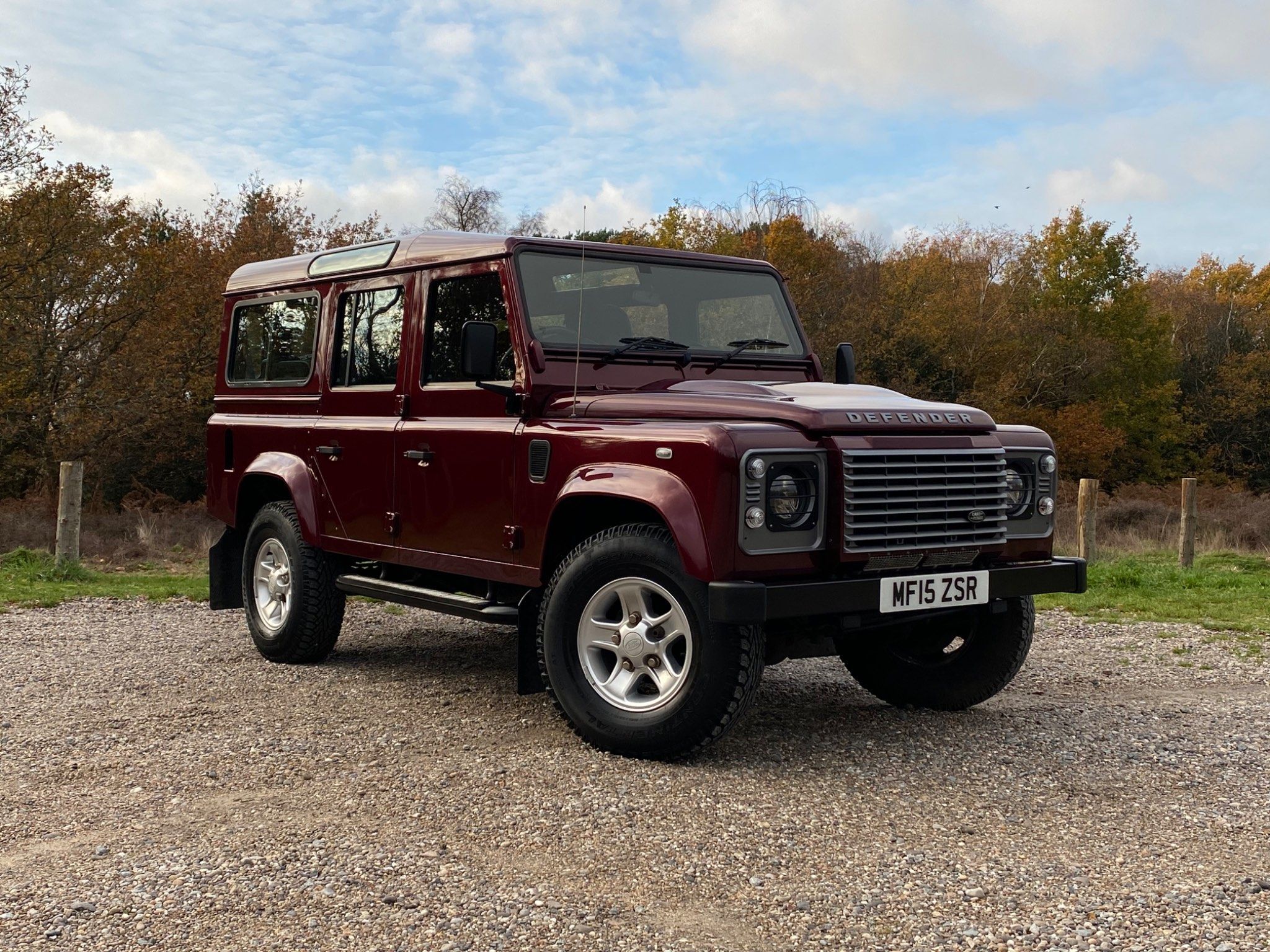 Land Rover Defender 110 TD XS STATION WAGON 5-Door 2015