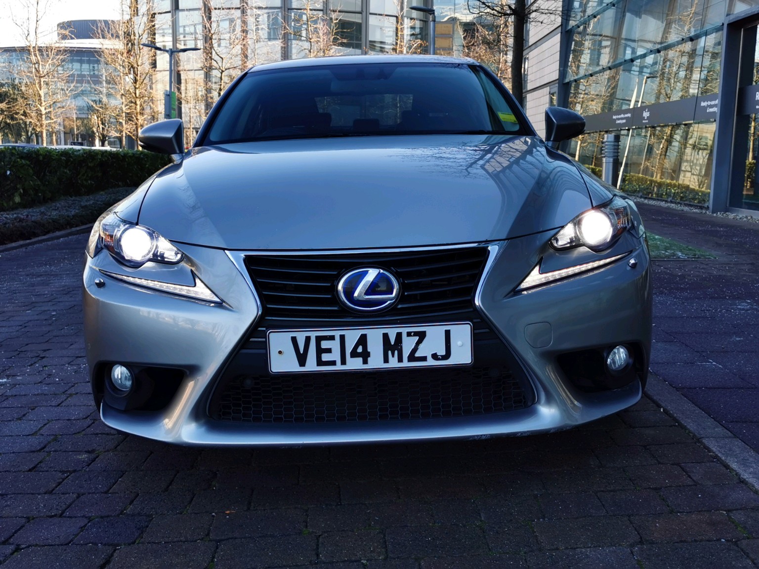 Lexus IS 2.5 Luxury Saloon 4dr Petrol Hybrid E-CVT Euro 5 [s/s] [223 ps] 2014