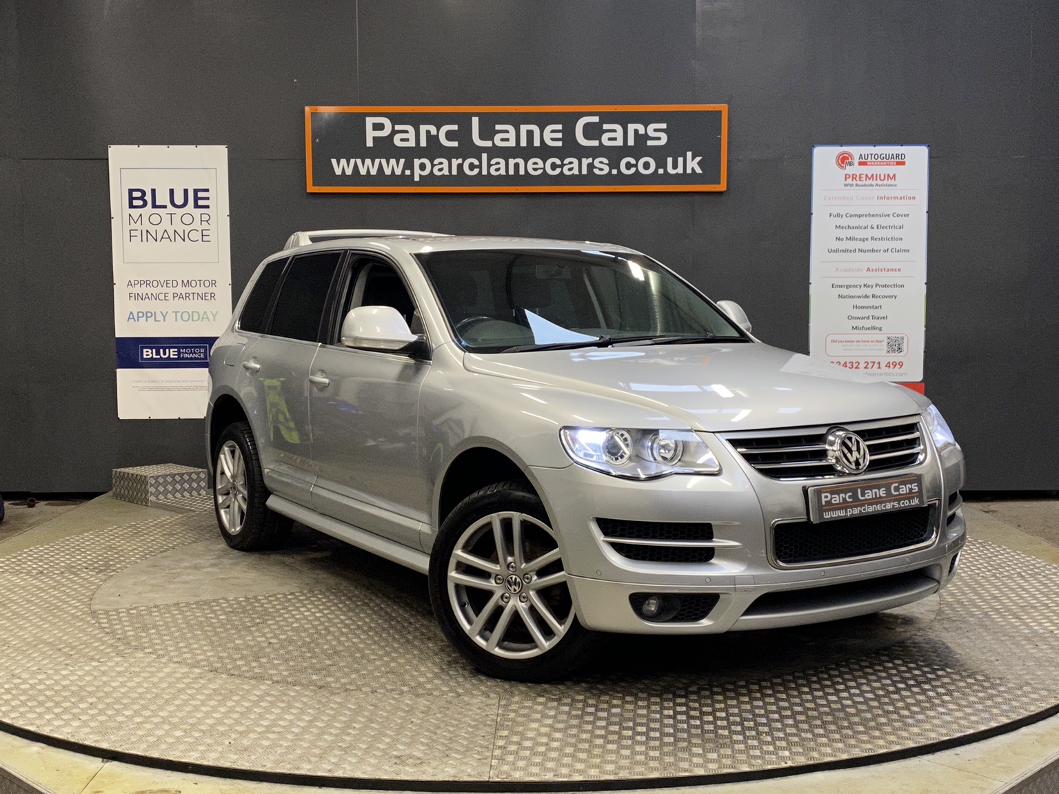 Volkswagen Touareg 2.5 TDI Altitude 5dr Tip Auto ** FULL SERVICE HISTORY ** 2008