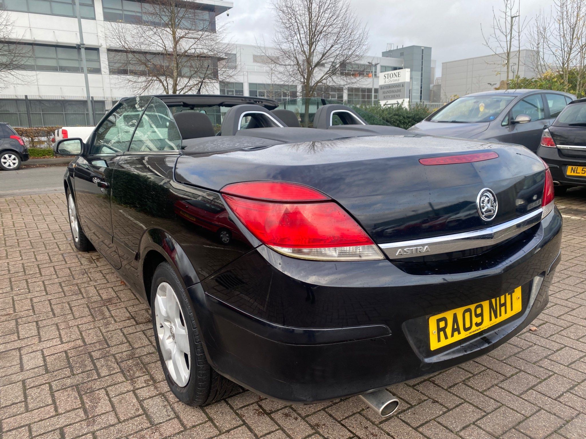 Vauxhall Astra TWIN TOP AIR 3-Door 2009