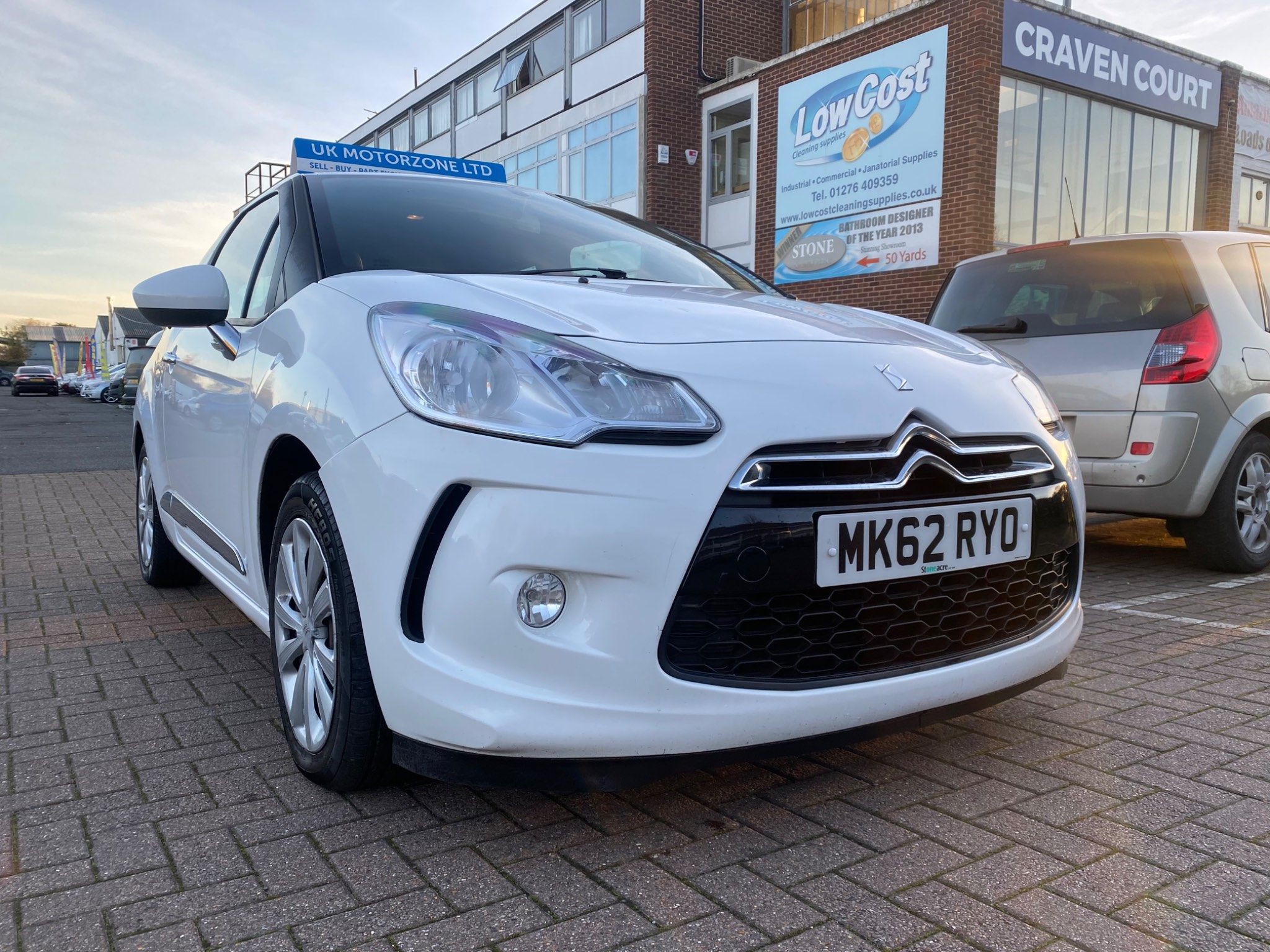 Citroen DS3 DSIGN 3-Door 2012