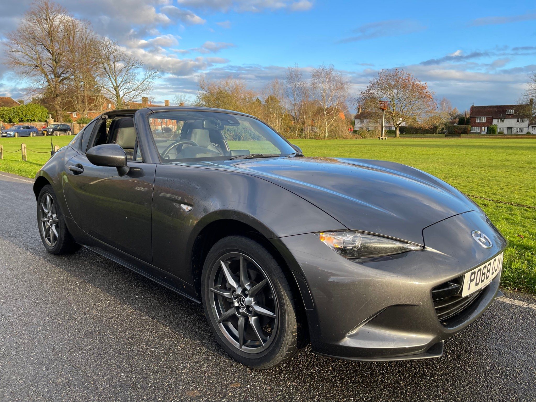 Mazda MX-5 RF SPORT NAV 2-Door 2018