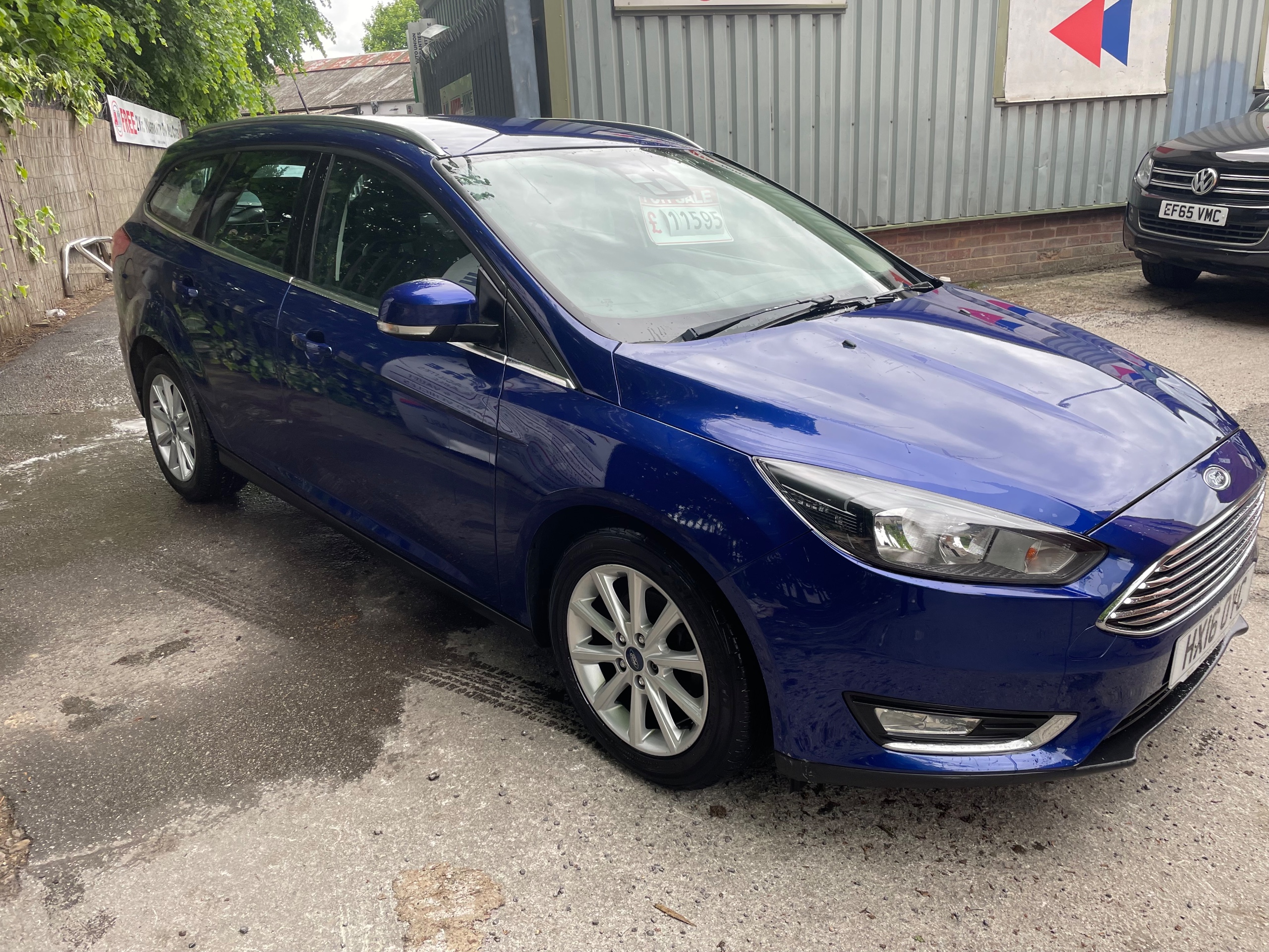 Ford Focus 1.0 EcoBoost 125 Titanium 5dr Auto 2016