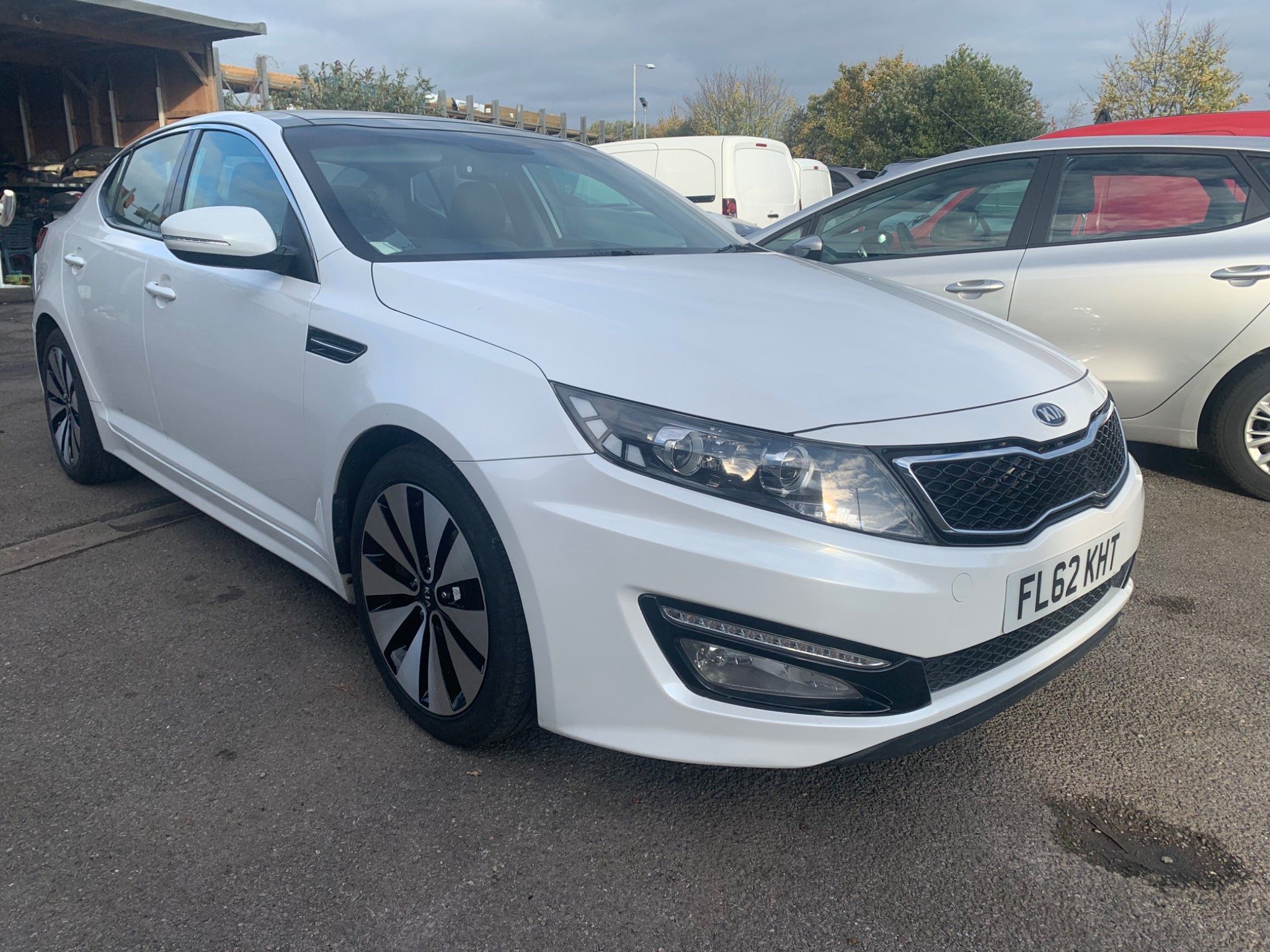 Kia Optima 2 LUXE CRDI 4-Door 2012