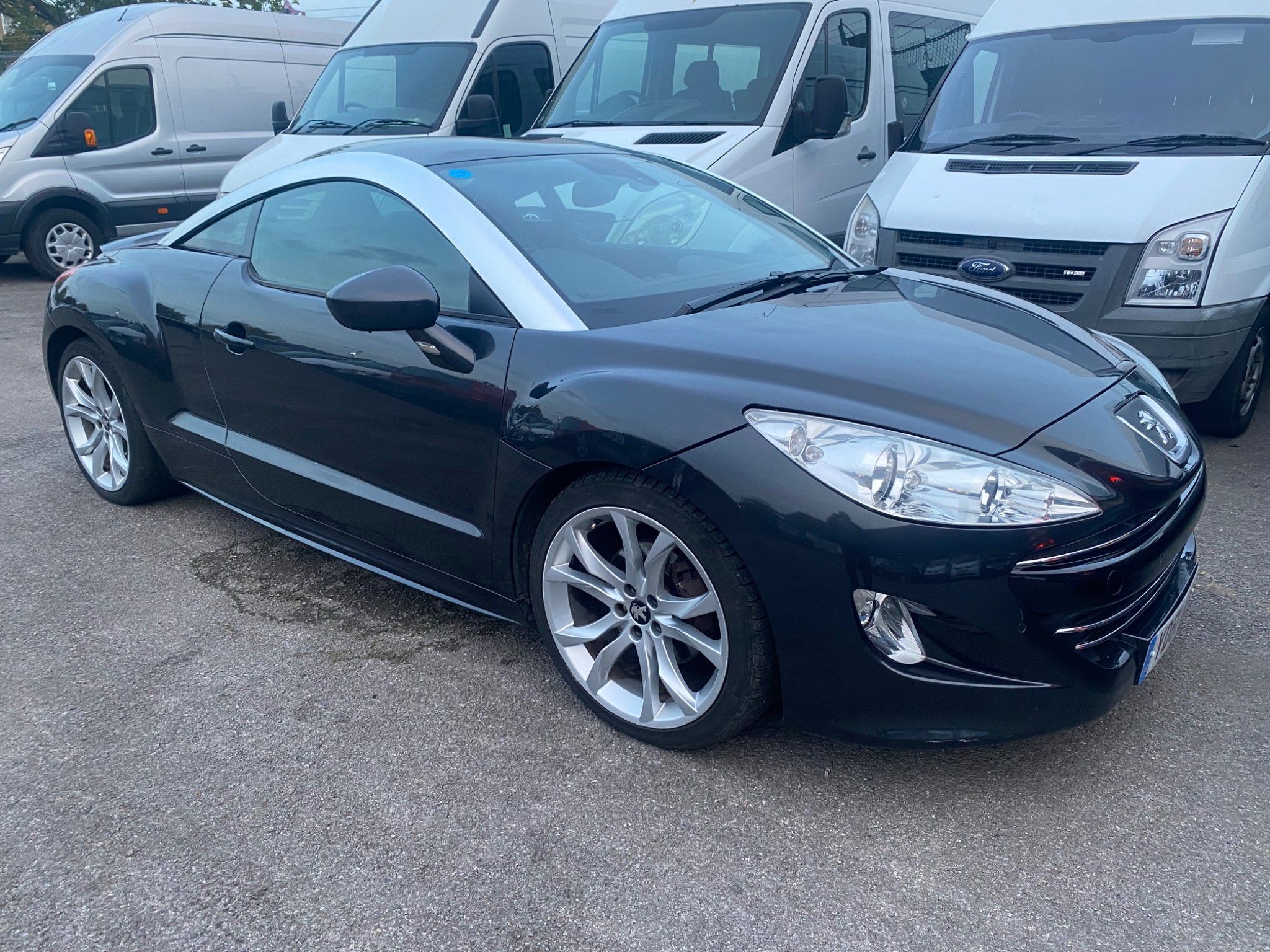 Peugeot RCZ THP GT 2-Door 2011