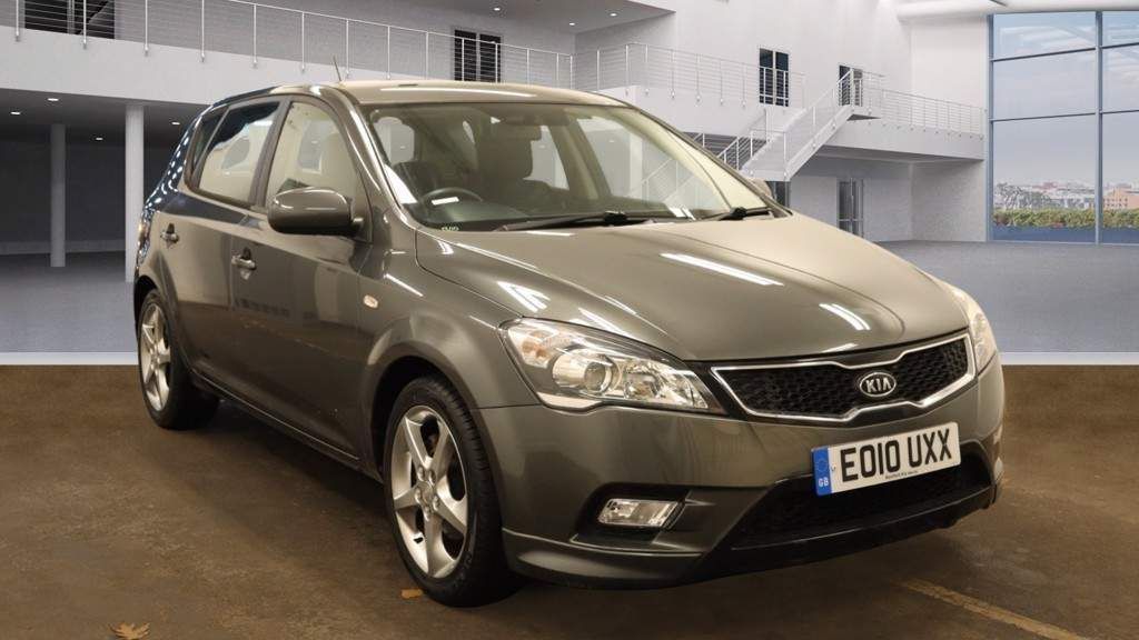 Kia Ceed 1.6 3 5dr 2010