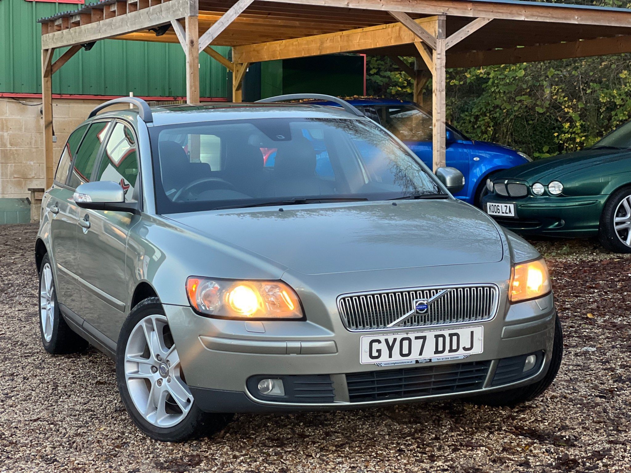 Volvo V50 2.4i SE 5dr Geartronic 2007