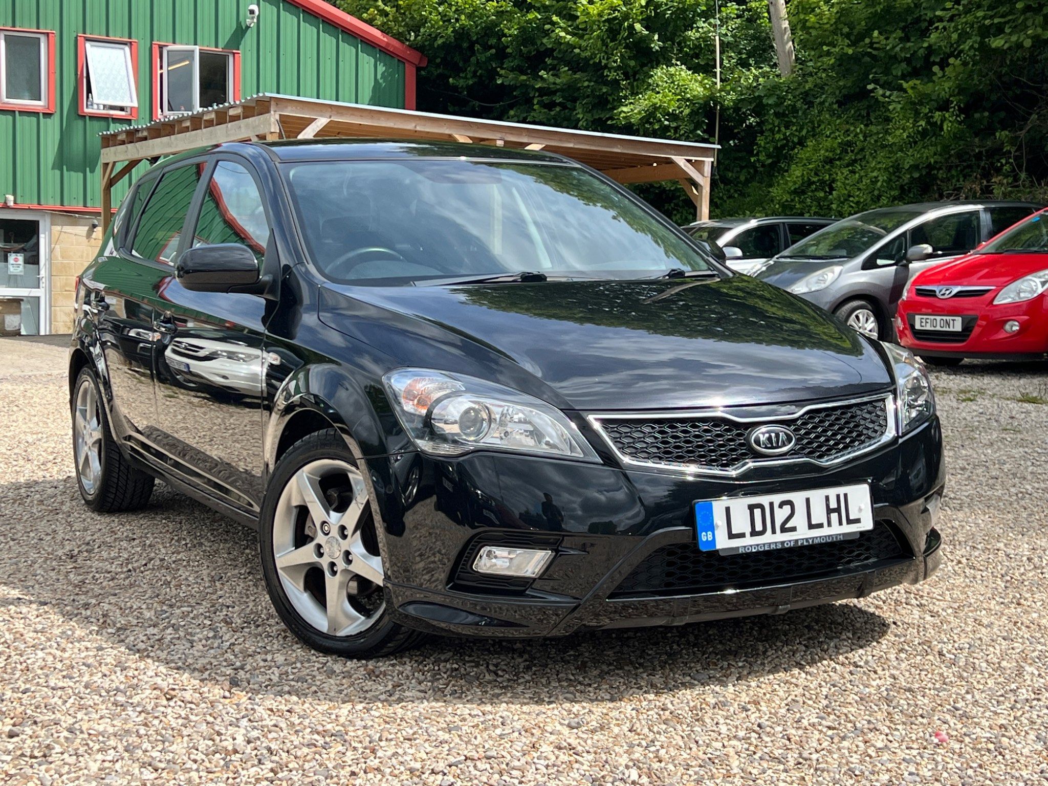 Kia Ceed 1.6 CRDi 3 5dr Auto 2012