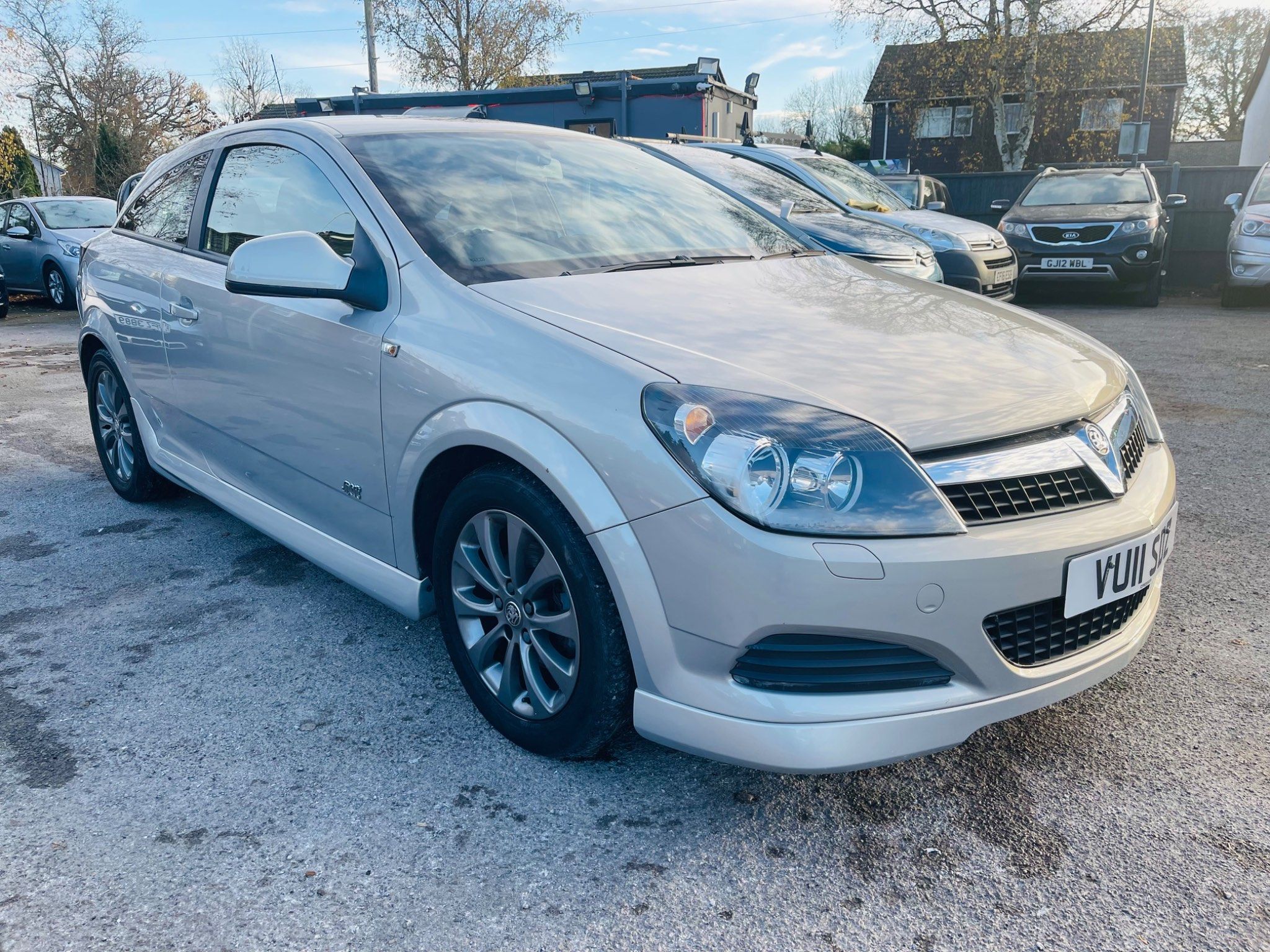 Vauxhall Astra SPORT 3-Door 2011