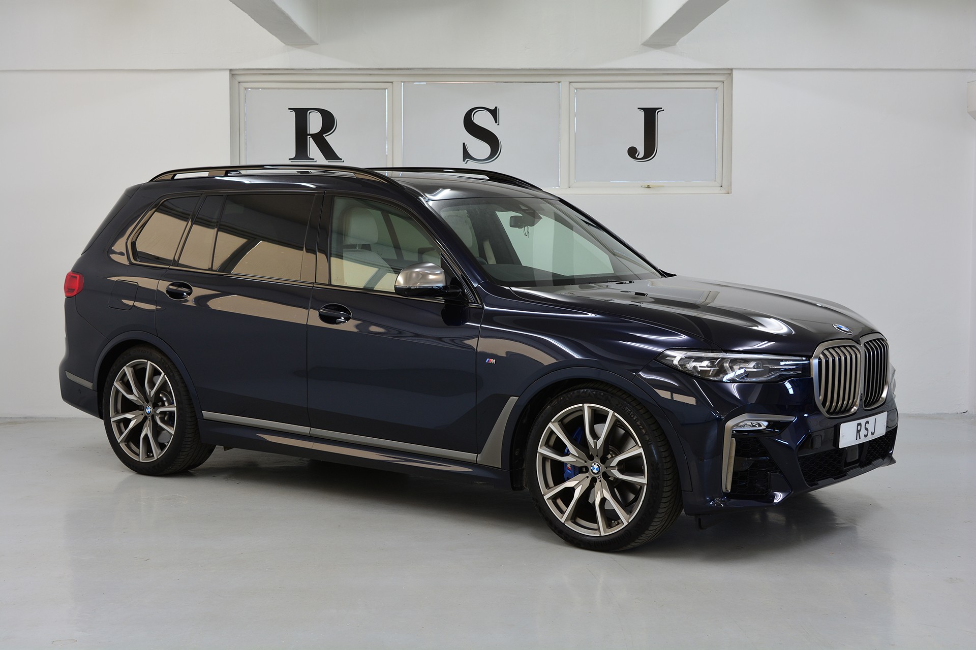 BMW X7 M50I 5-Door 2022