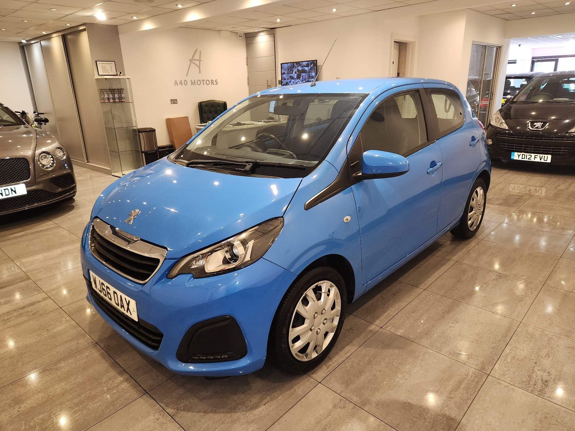 Peugeot 108 ACTIVE 5-Door 2016