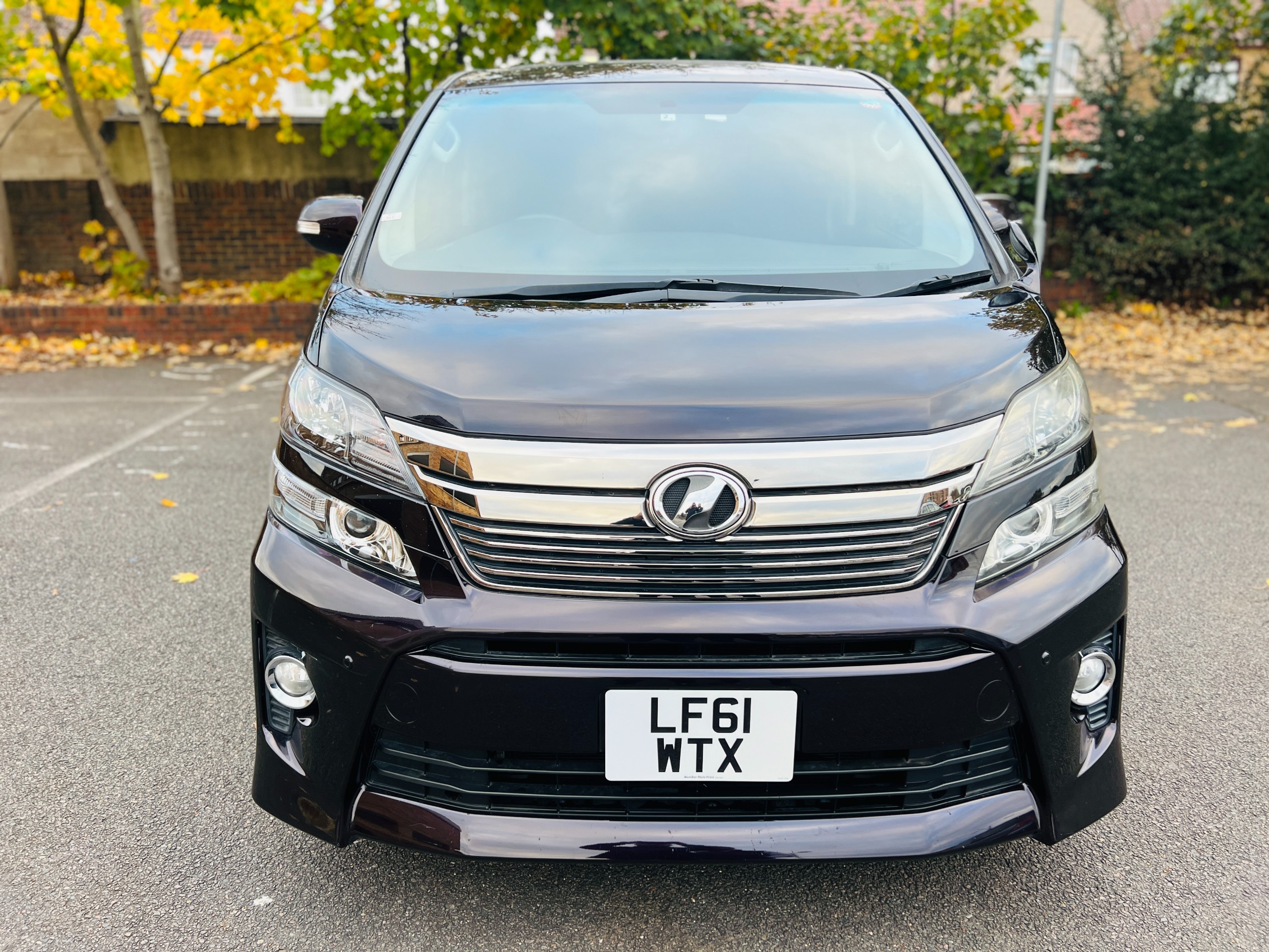 Toyota Velfire 2012
