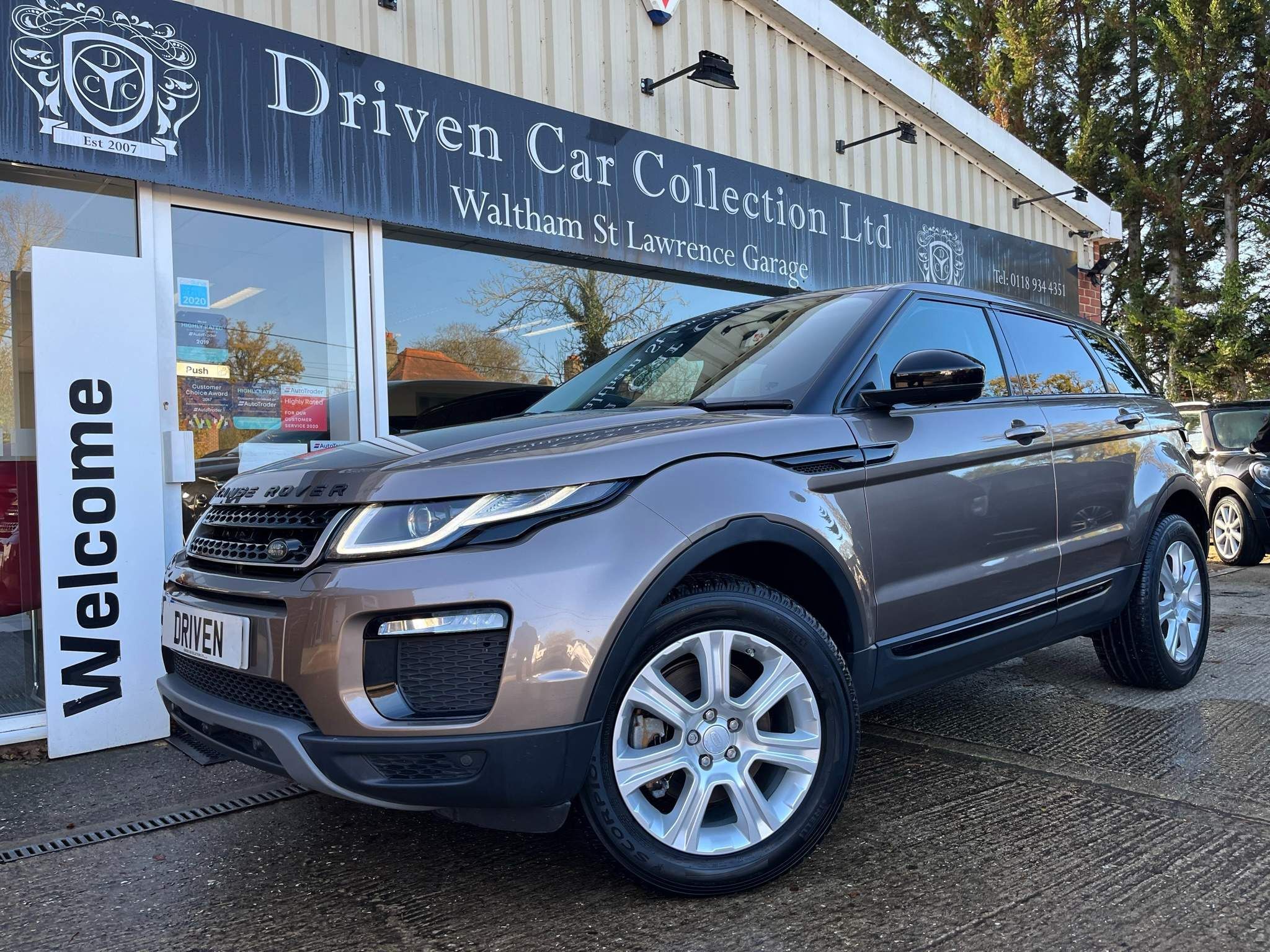 Land Rover Range Rover Evoque TD4 SE TECH 5-Door 2015