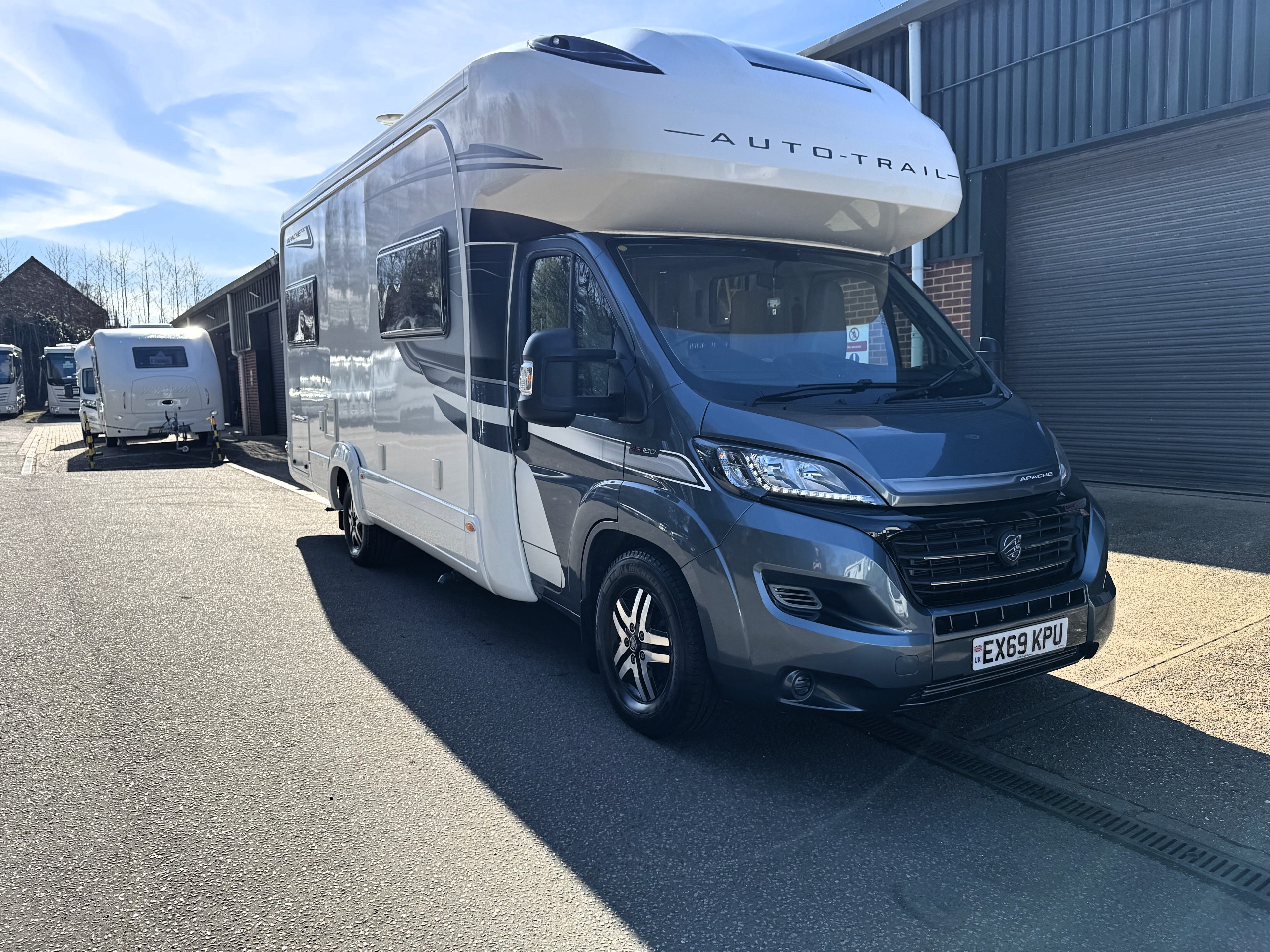 2020 Auto-Trail Apache 700