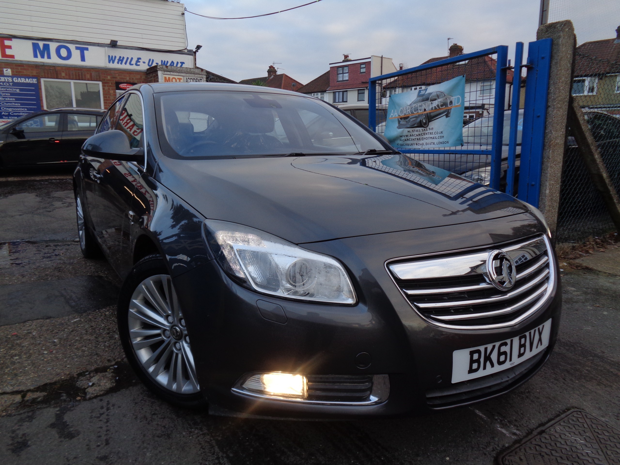 Vauxhall Insignia ELITE CDTI 5-Door 2011