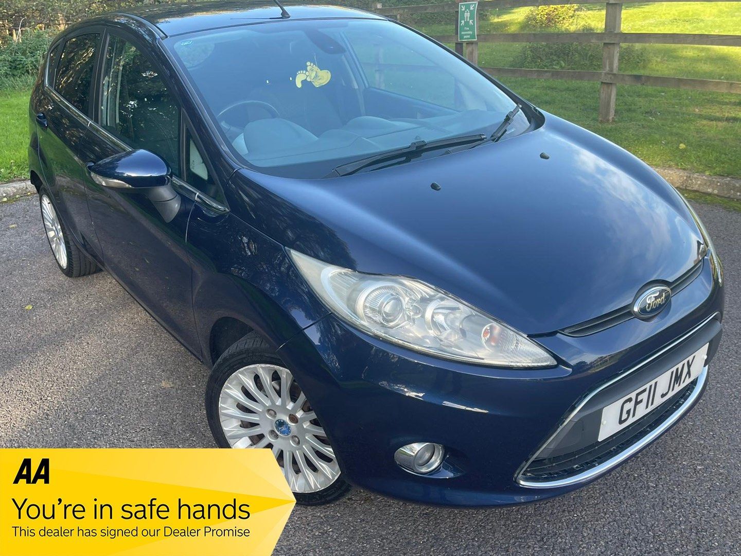 Ford Fiesta TITANIUM 5-Door 2011