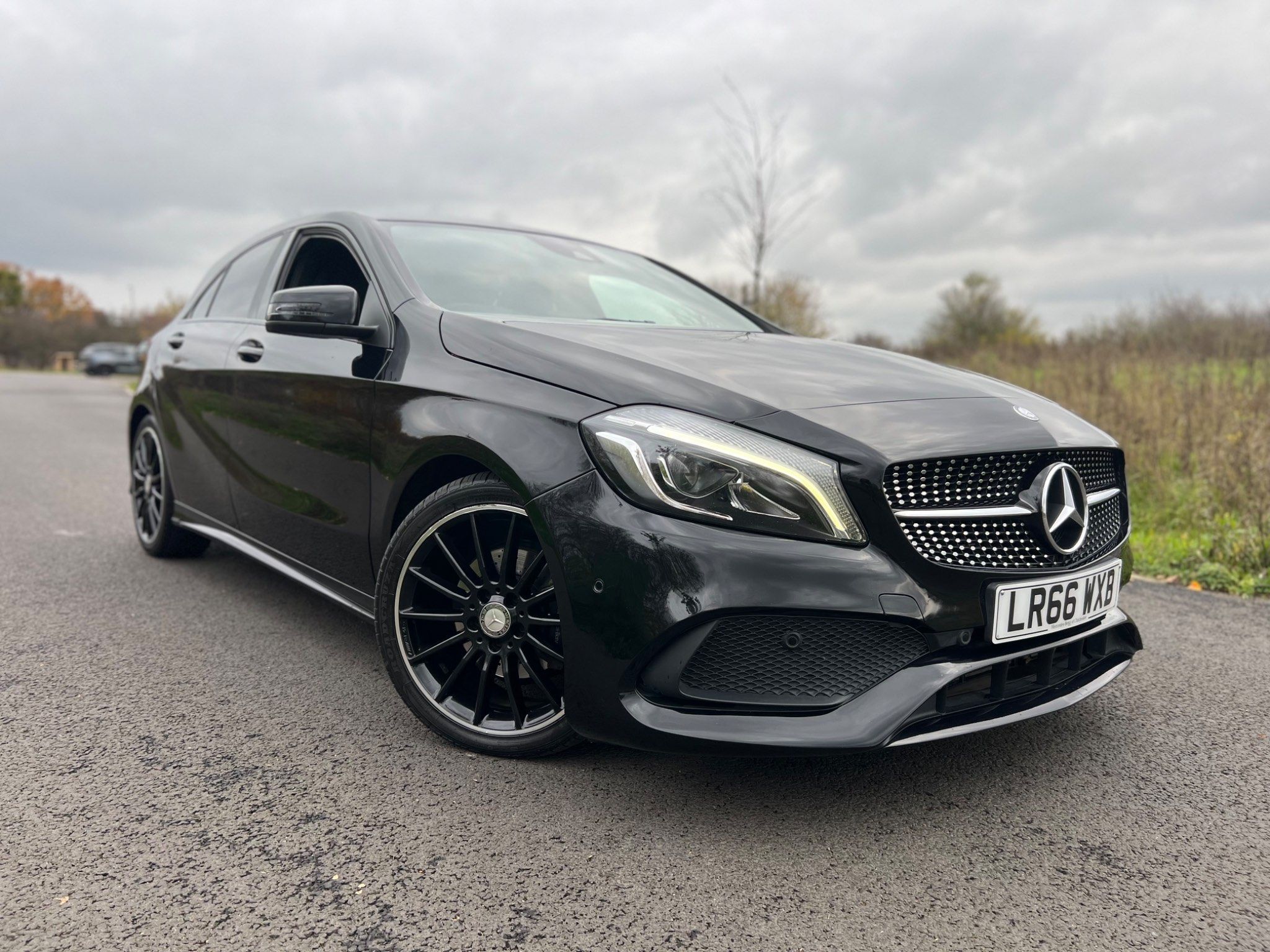 Mercedes-Benz A Class A 180 D AMG LINE PREMIUM 5-Door 2016