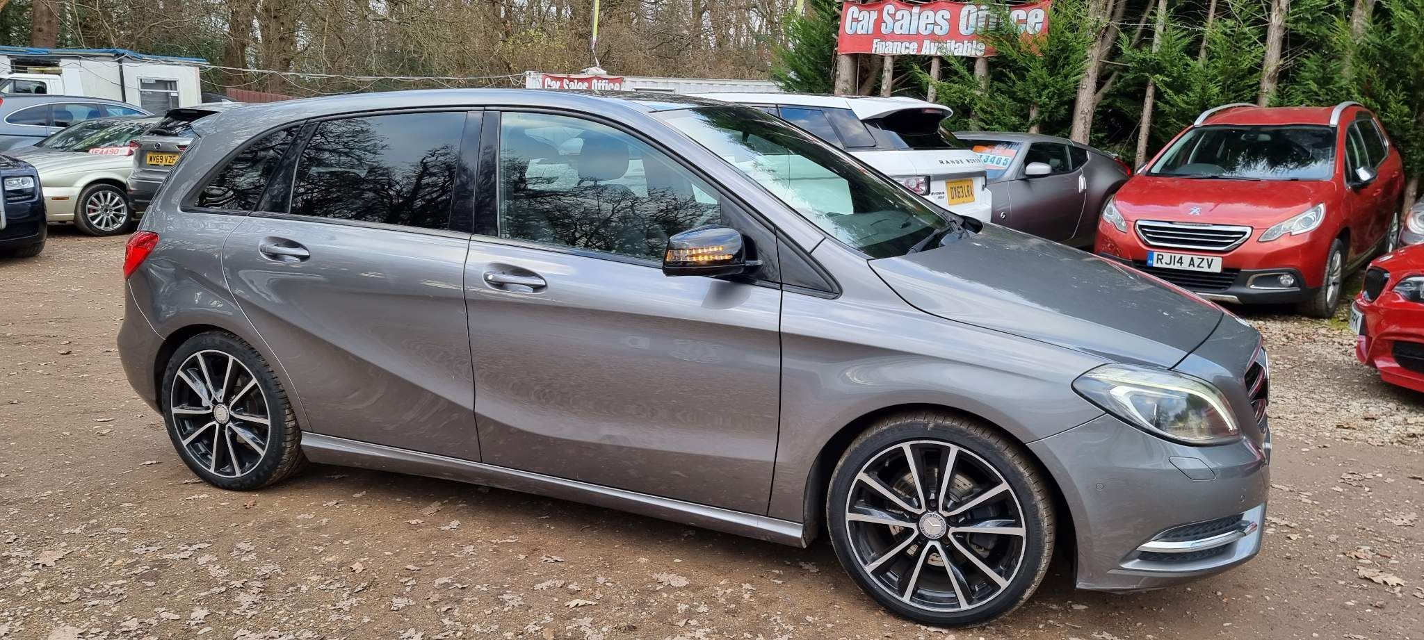 Mercedes-Benz B Class B180 CDI BLUEEFFICIENCY SPORT 5-Door 2013