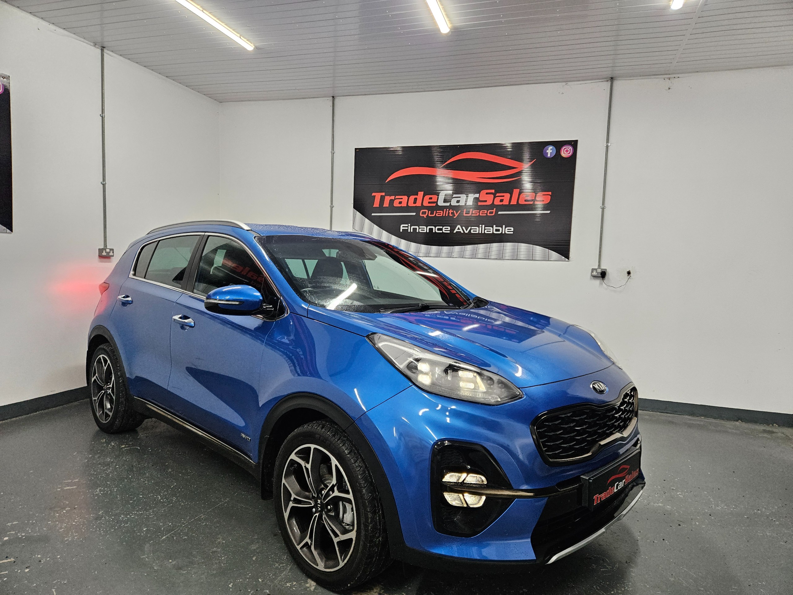 2020 Kia Sportage 2.0 CRDi EcoDynamics+ GT-Line SUV 5dr Diesel Hybrid Manual AWD Euro 6 (s/s) (182 bhp) - vehicle photo 2 for sale on PureCar