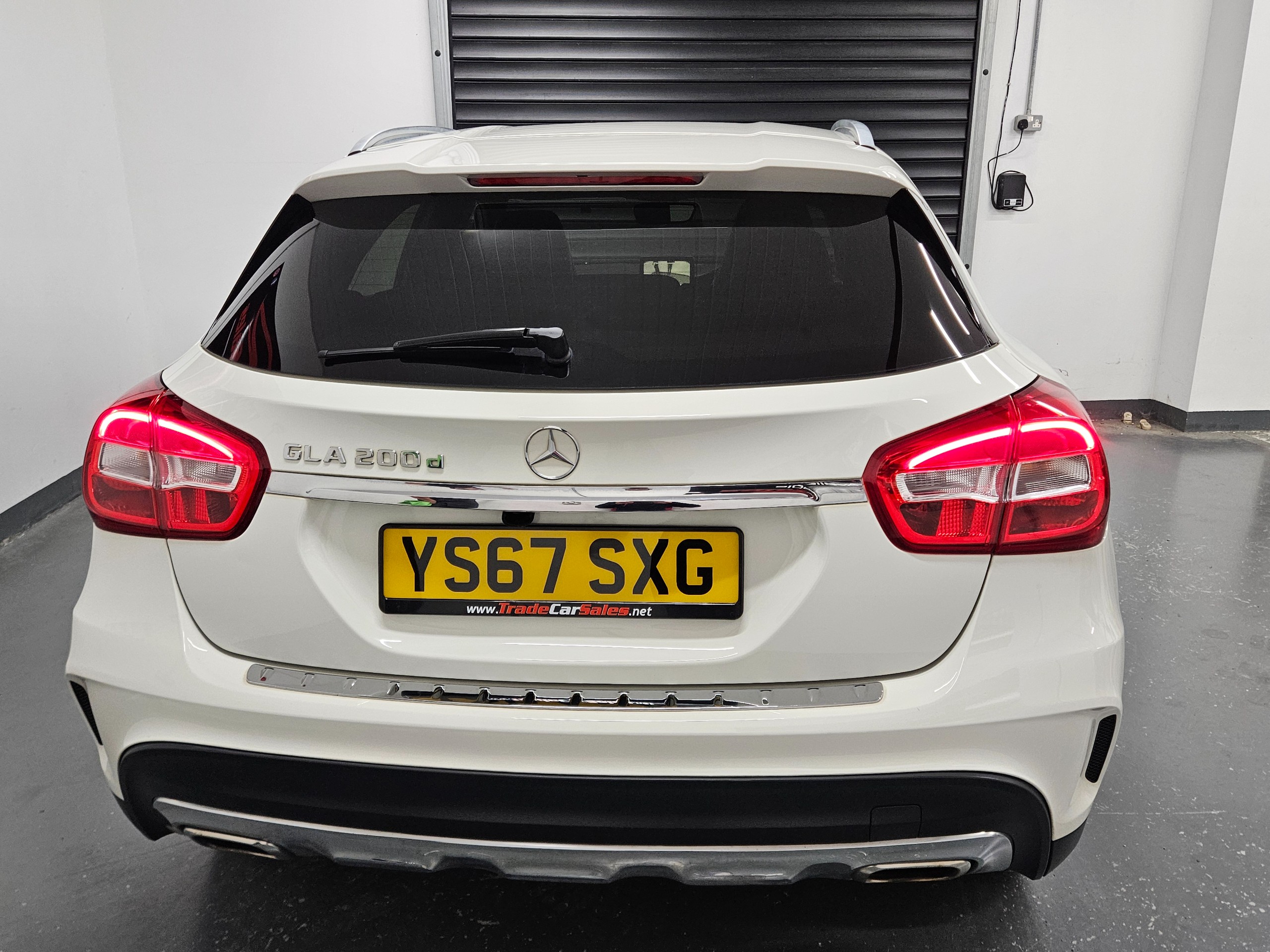 2018 MERCEDES GLA 2.1 GLA200d AMG Line SUV 5dr Diesel Manual Euro 6 (s/s) (136 ps) - vehicle photo 4 for sale on PureCar