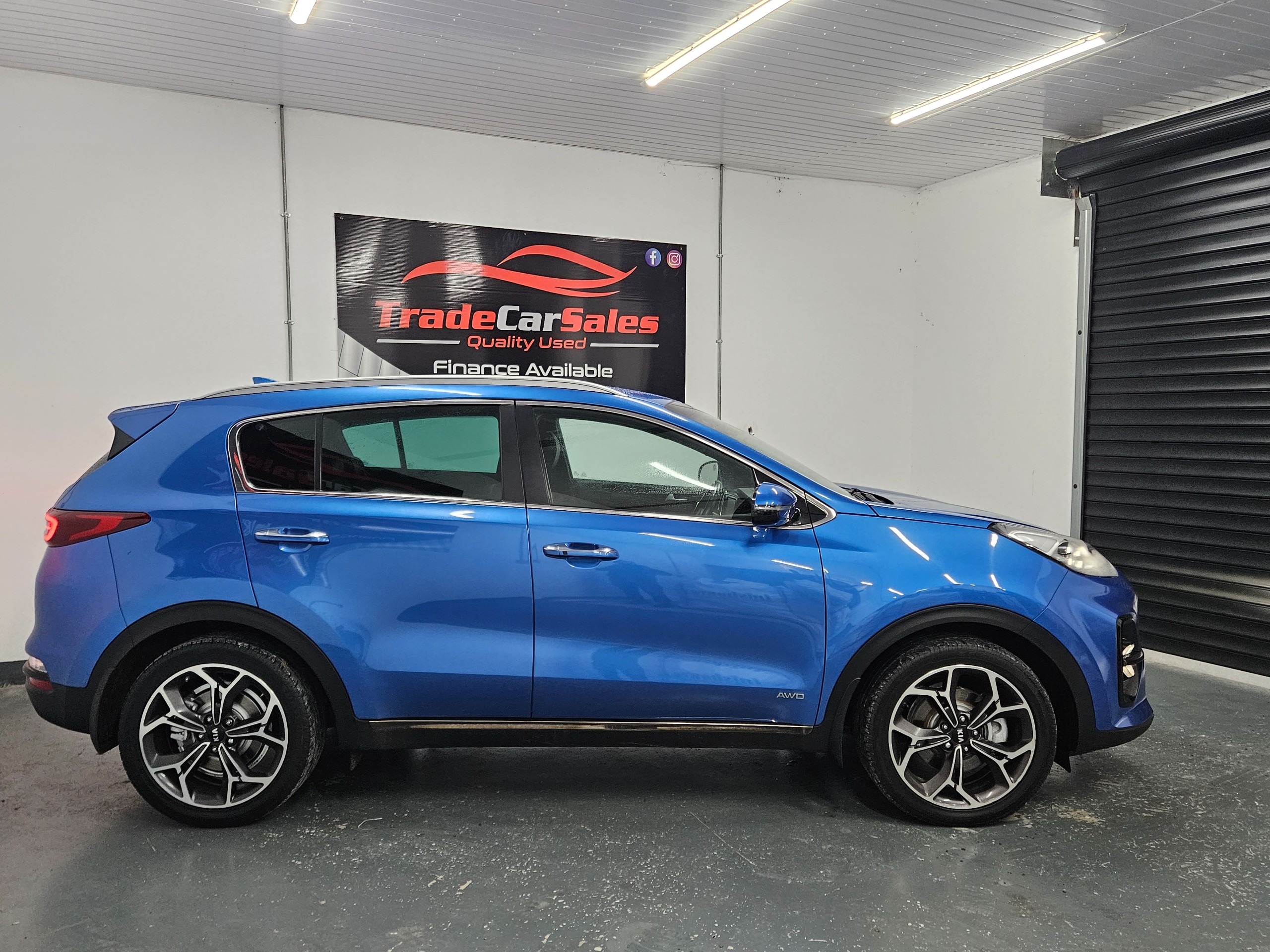 2020 Kia Sportage 2.0 CRDi EcoDynamics+ GT-Line SUV 5dr Diesel Hybrid Manual AWD Euro 6 (s/s) (182 bhp) - vehicle photo 3 for sale on PureCar