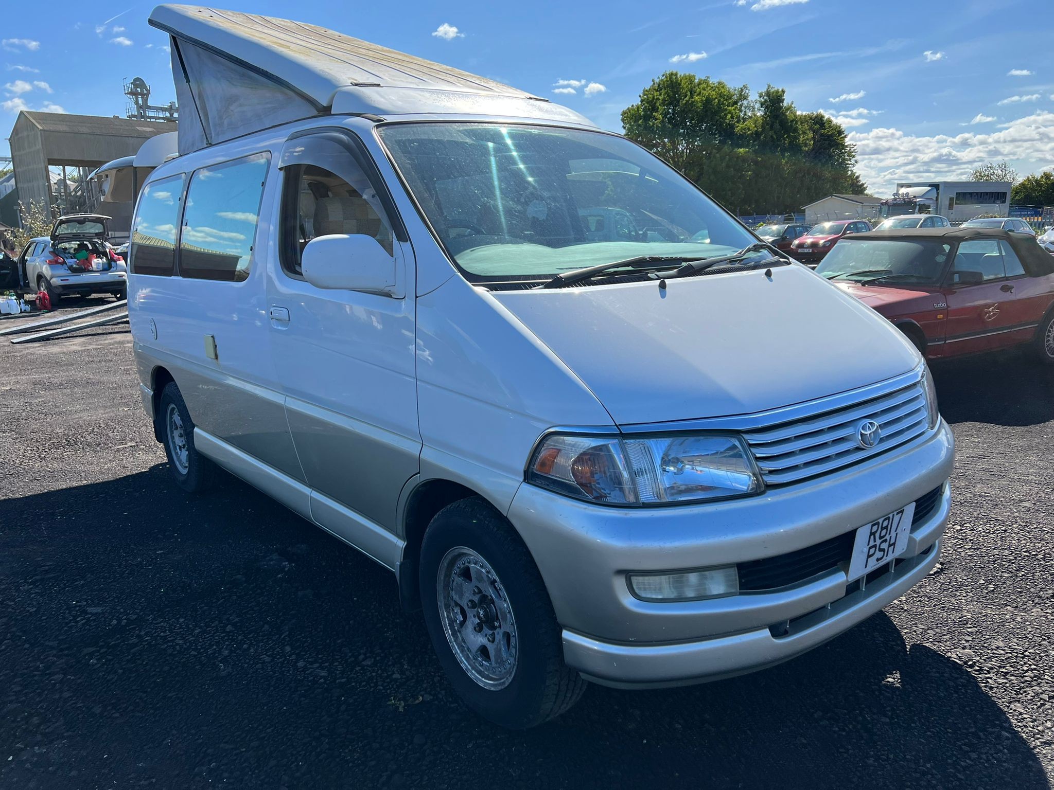 Toyota Hi-ace REGIUS 5-Door 1998