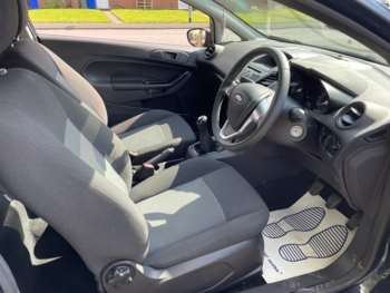 Ford Fiesta STUDIO 3-Door 2015