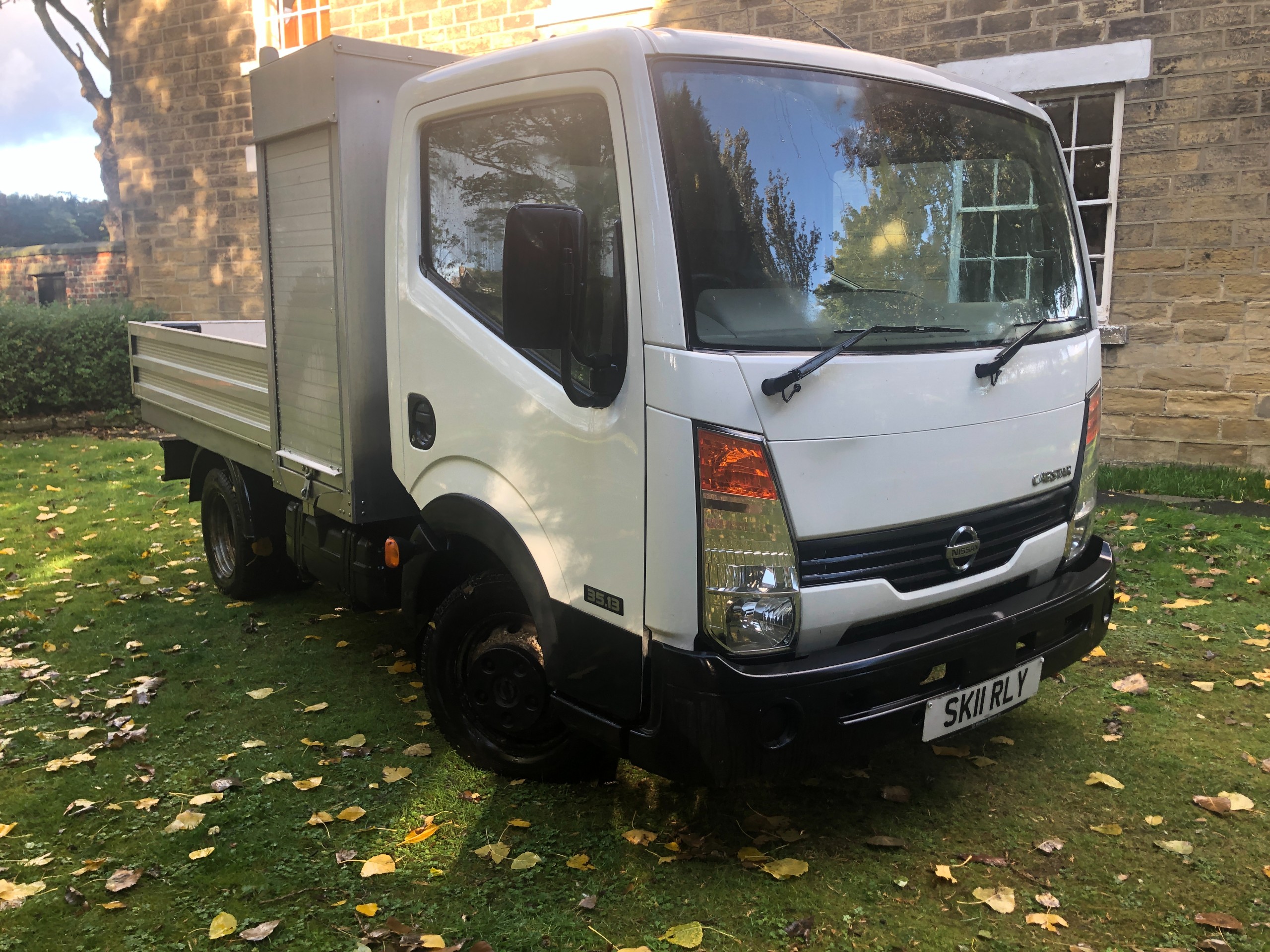 Nissan Cabstar 35.13 dCi Basic+ Dropside 2011