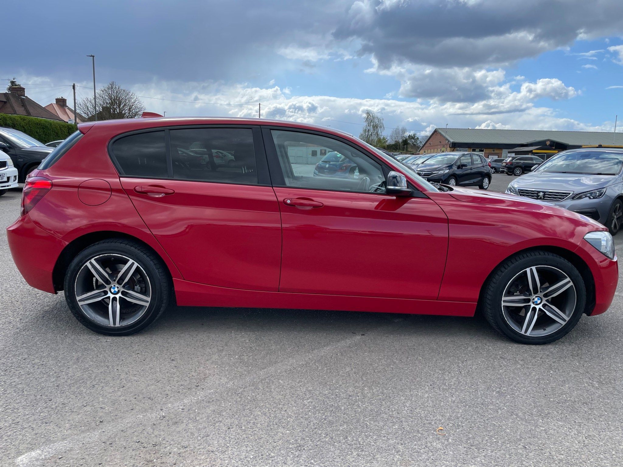 BMW 1 Series 116D SPORT 5-Door 2014