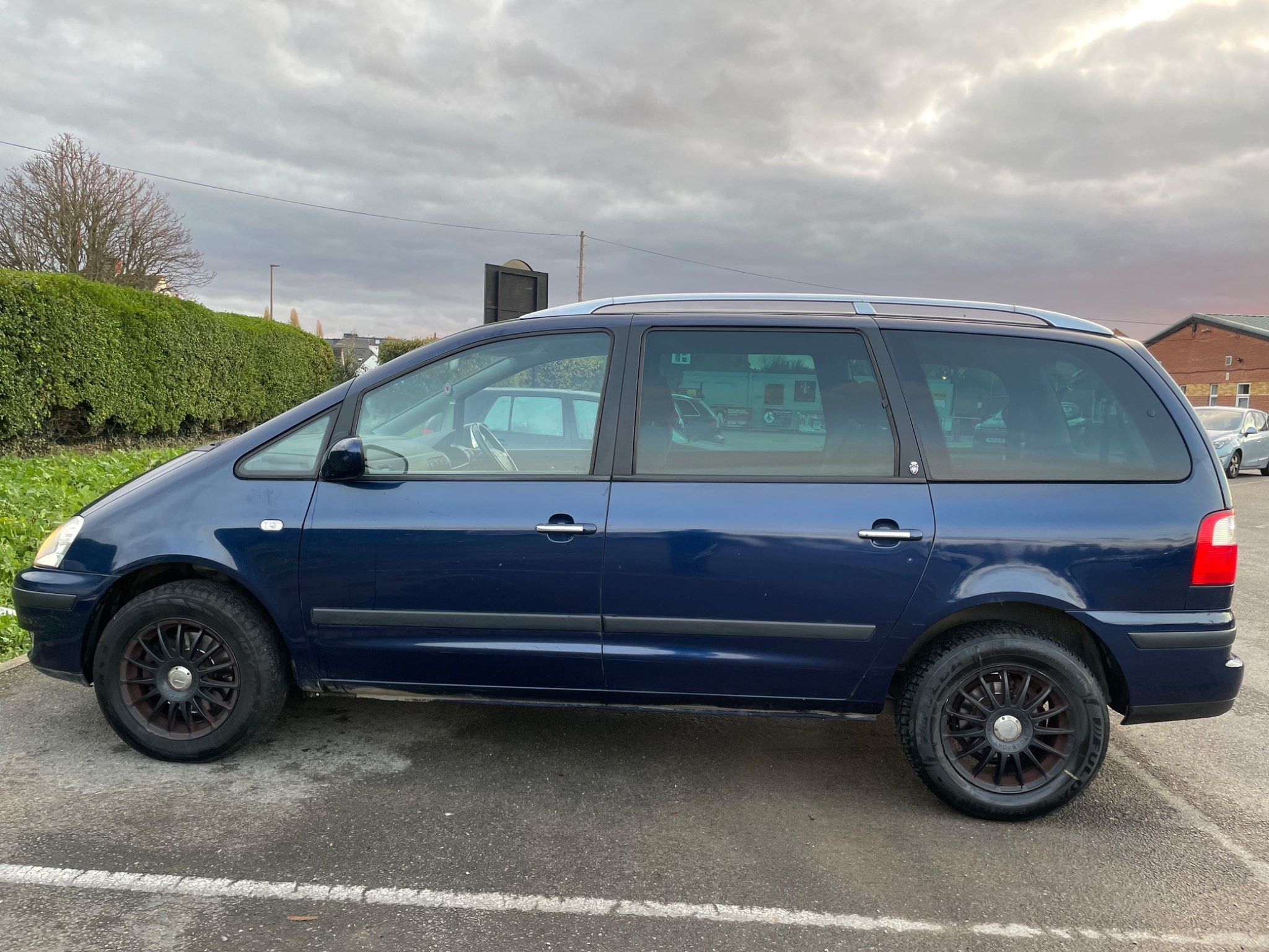 Ford Galaxy GHIA TDDI 5-Door 2005