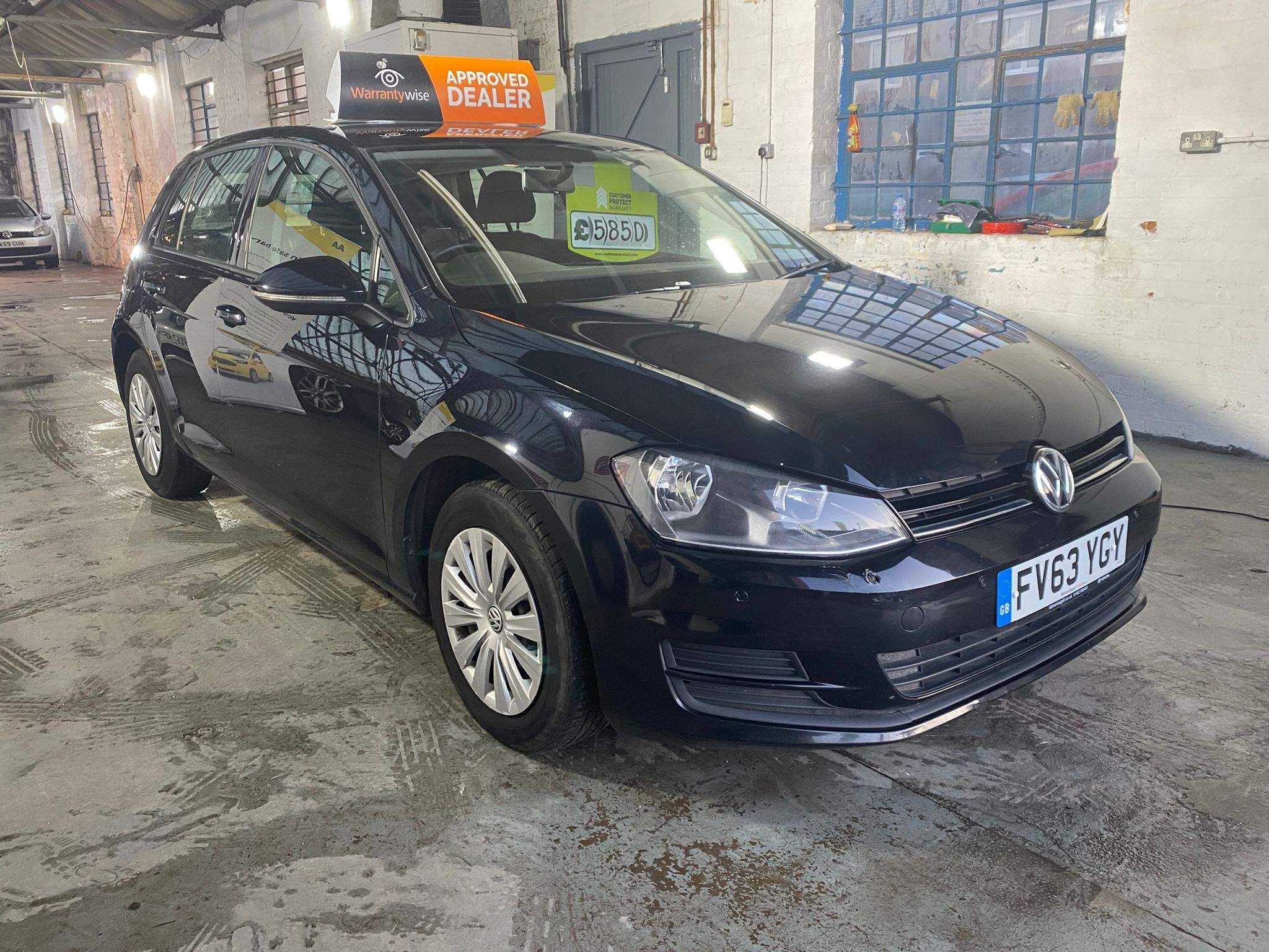 Volkswagen Golf S TDI BLUEMOTION TECHNOLOGY 5-Door 2013