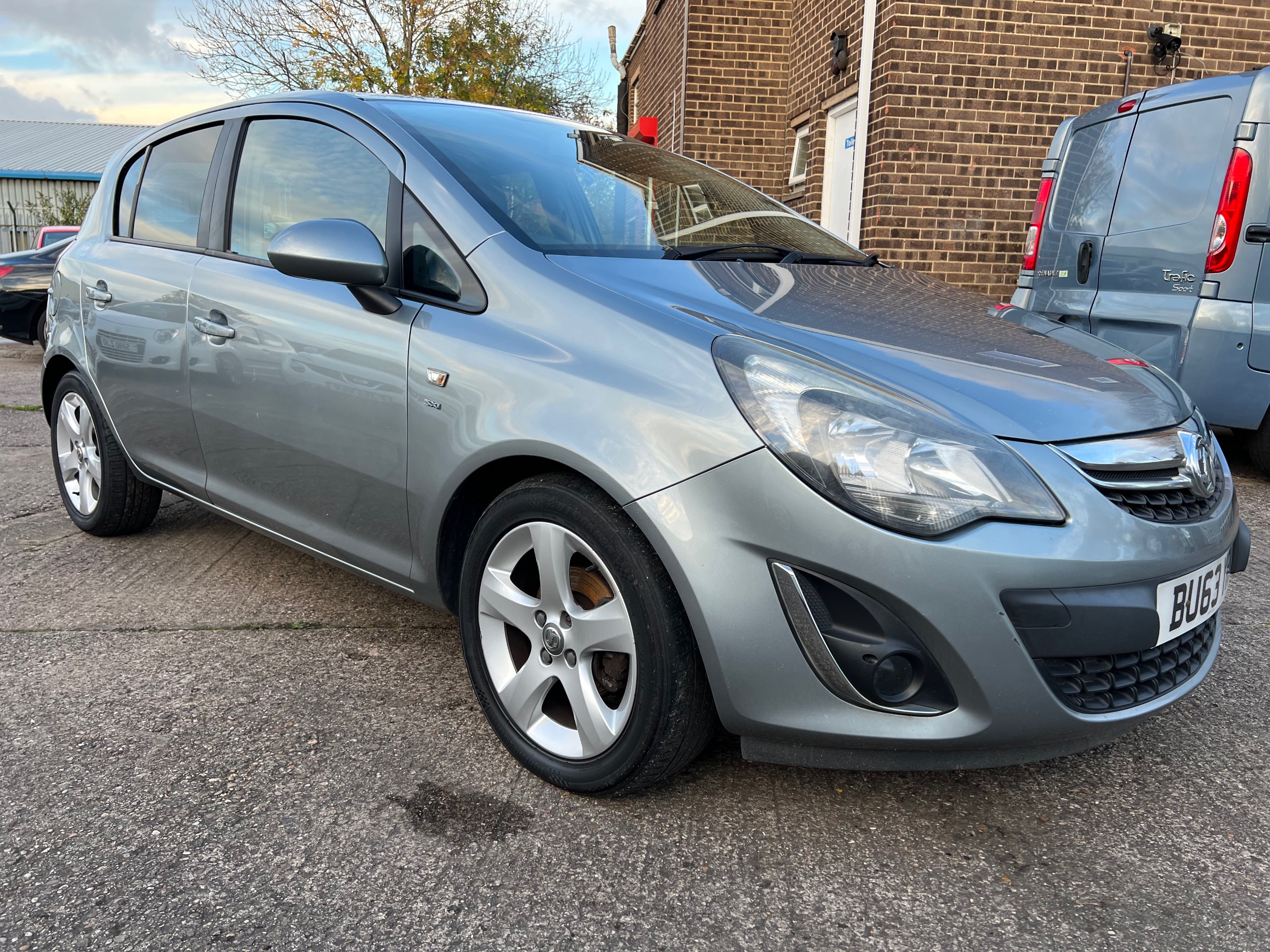 Vauxhall Corsa SXI AC 5-Door SUPPLIED WITH 12MONTHS MOT 2013