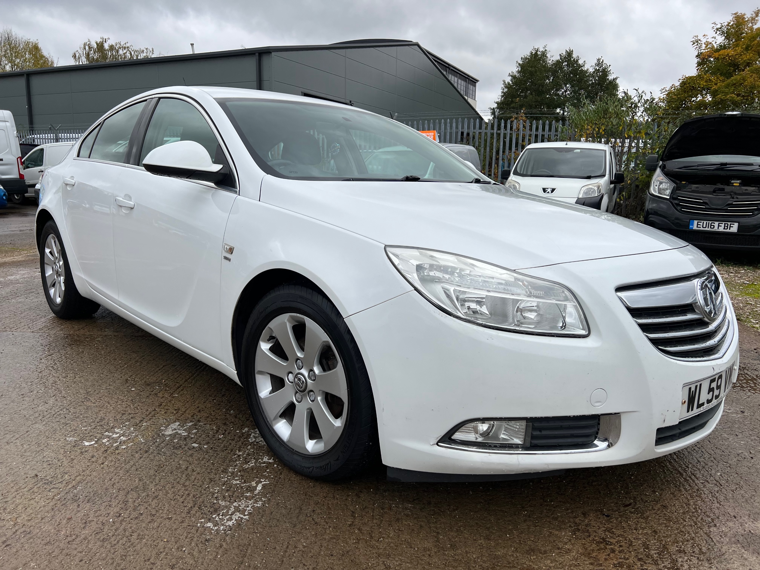 Vauxhall Insignia SRI 5-Door READY TO DRIVE AWAY TODAY/140BHP/EXCELLENT VALUE 2010