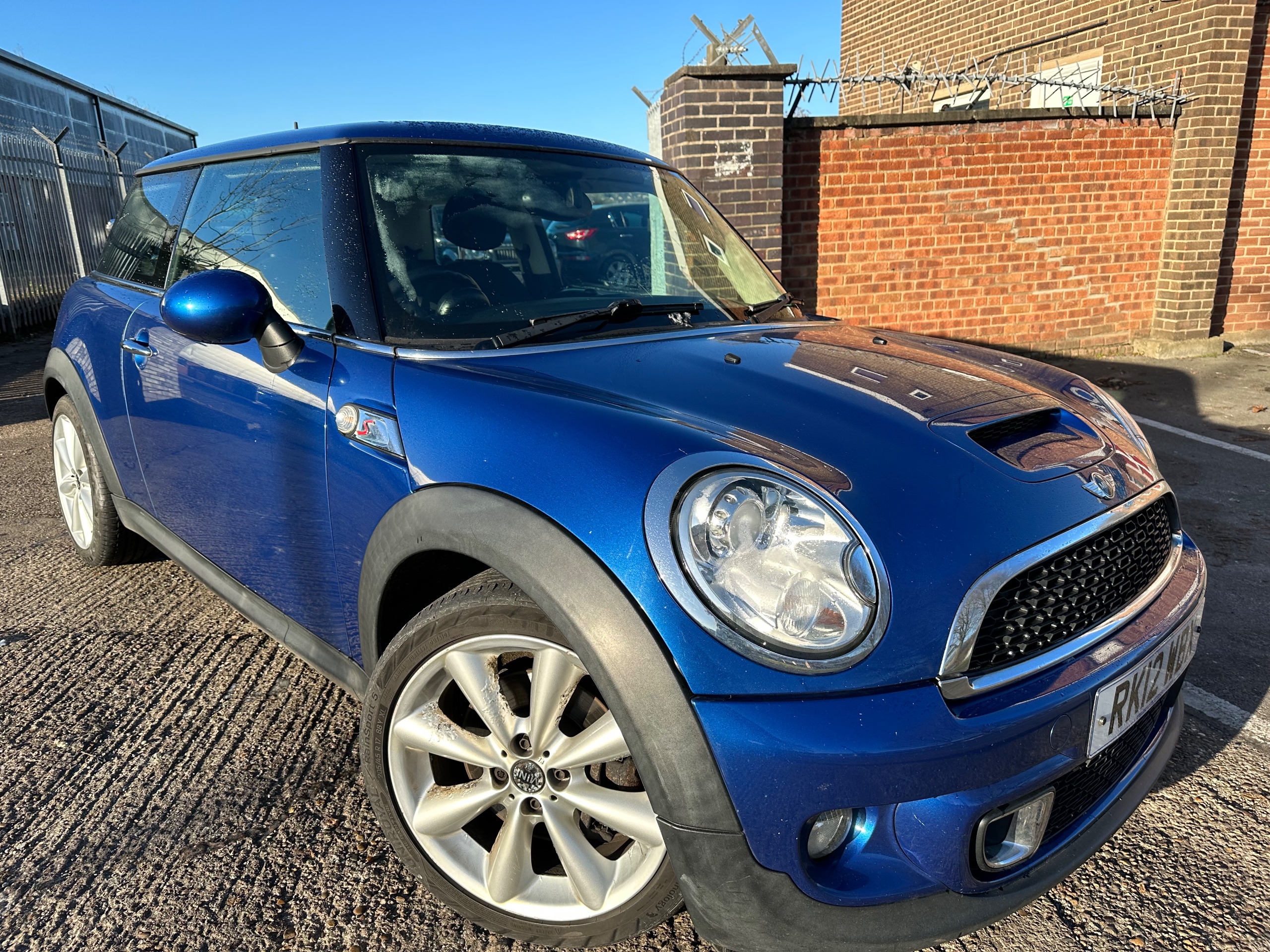 Mini Hatch Cooper S COOPER S 3-Door/SUPPLIED WITH 12MONTHS MOT 2012