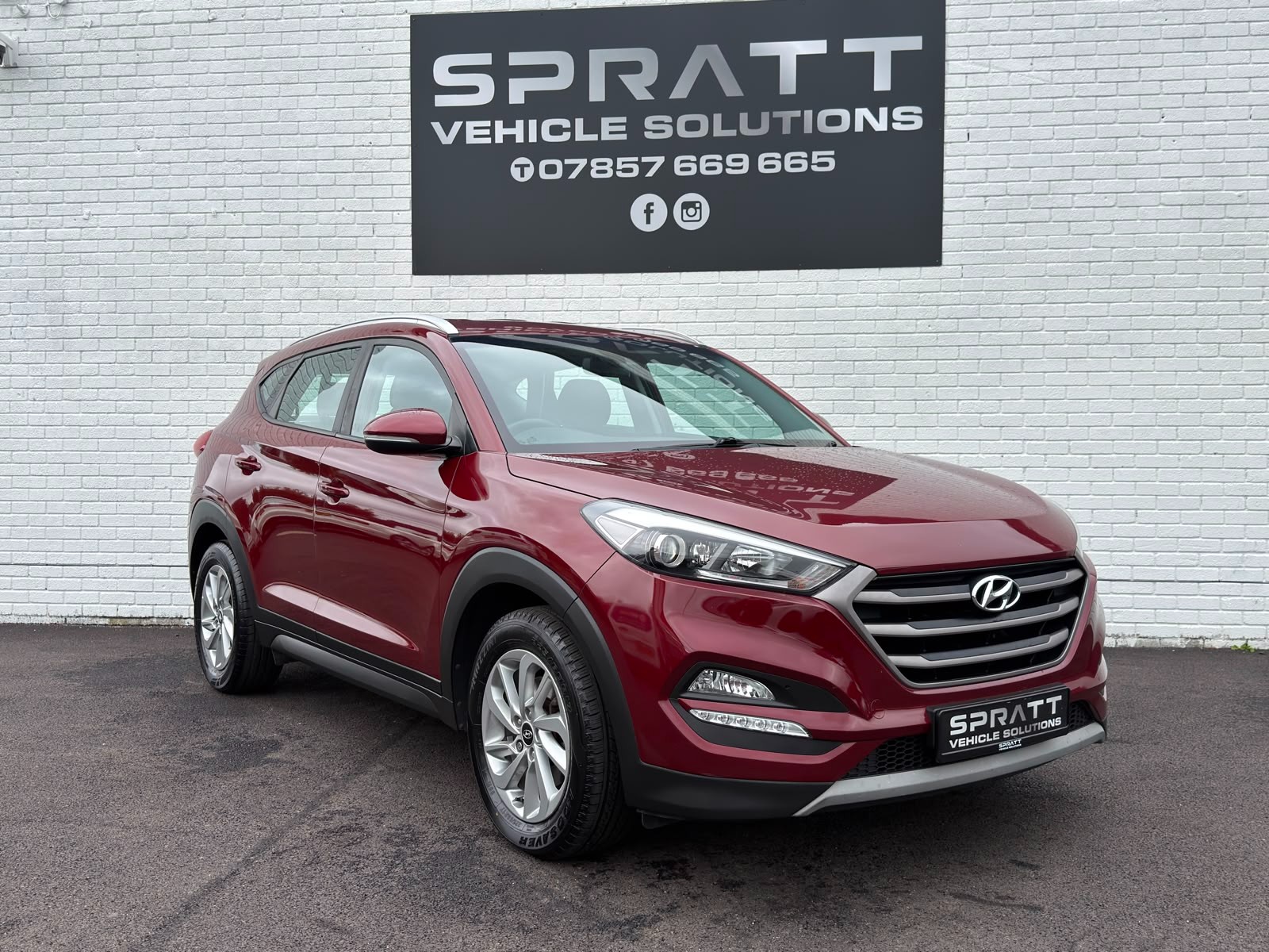 2016 Hyundai Tucson 1.7 CRDi Blue Drive SE Nav SUV 5dr Diesel DCT Euro 6 (s/s) (141 ps) - vehicle photo 2 for sale on PureCar
