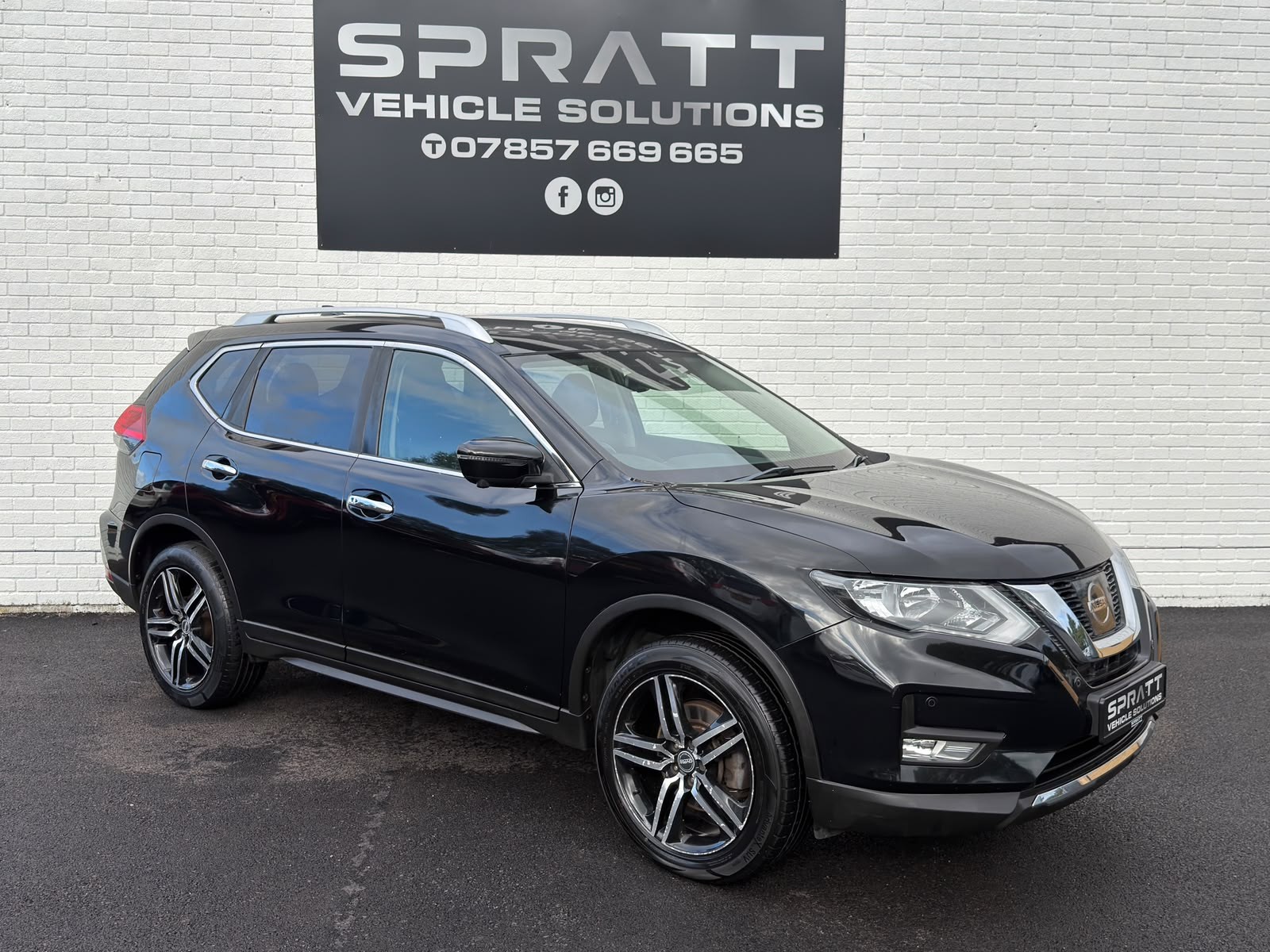 2017 Nissan X-Trail 1.6 dCi N-Connecta SUV 5dr Diesel Manual Euro 6 (s/s) (130 ps) - vehicle photo 3 for sale on PureCar