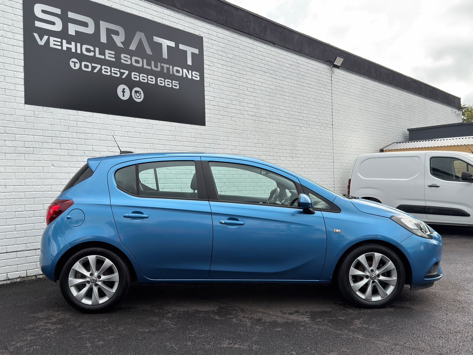 2018 Vauxhall Corsa 1.4i ecoTEC Energy Hatchback 5dr Petrol Manual Euro 6 (a/c) (75 ps) - vehicle photo 4 for sale on PureCar