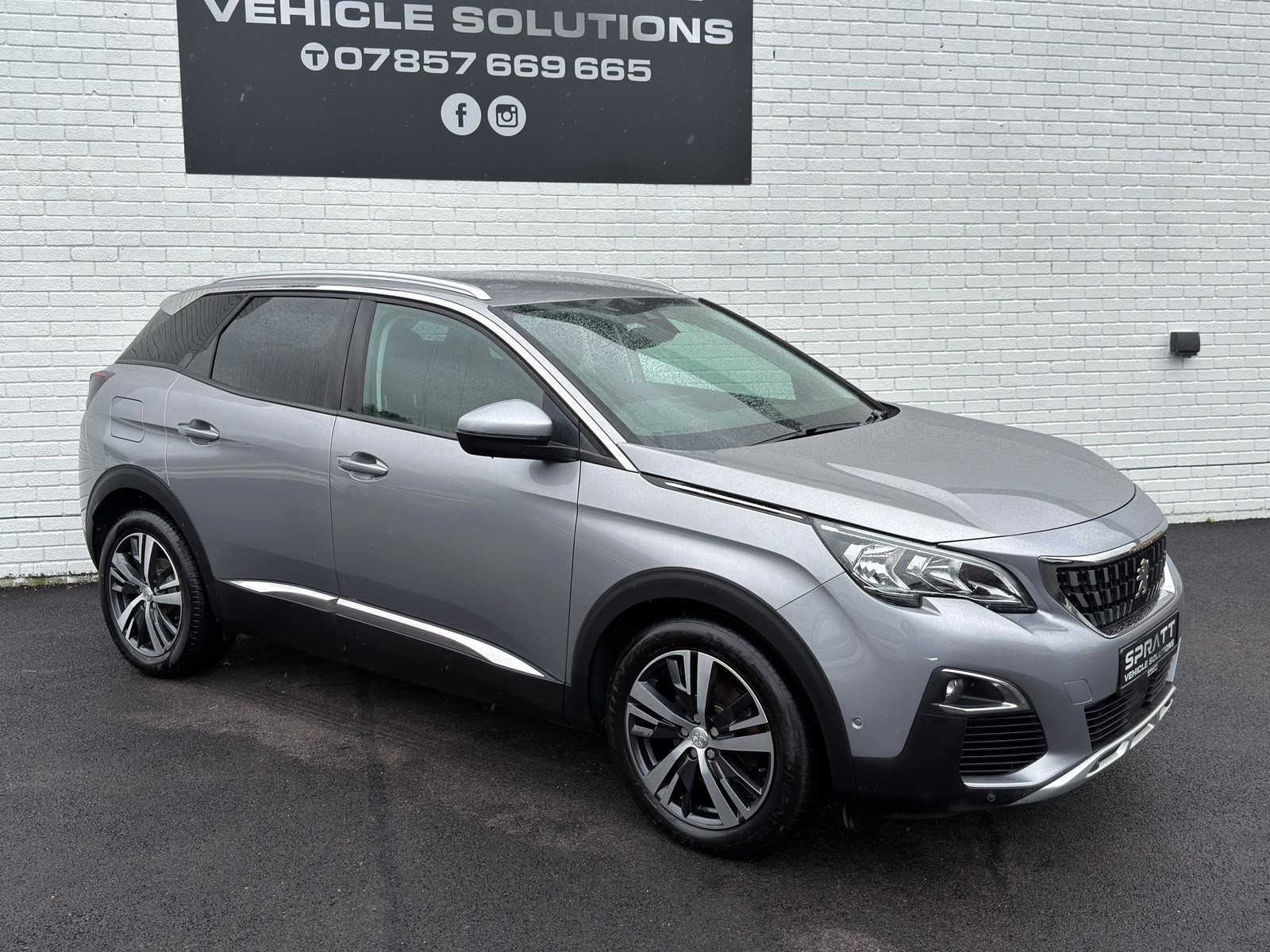 2017 Peugeot 1.6 BlueHDi Allure SUV 5dr Diesel EAT Euro 6 (s/s) (120 ps) - vehicle photo 3 for sale on PureCar