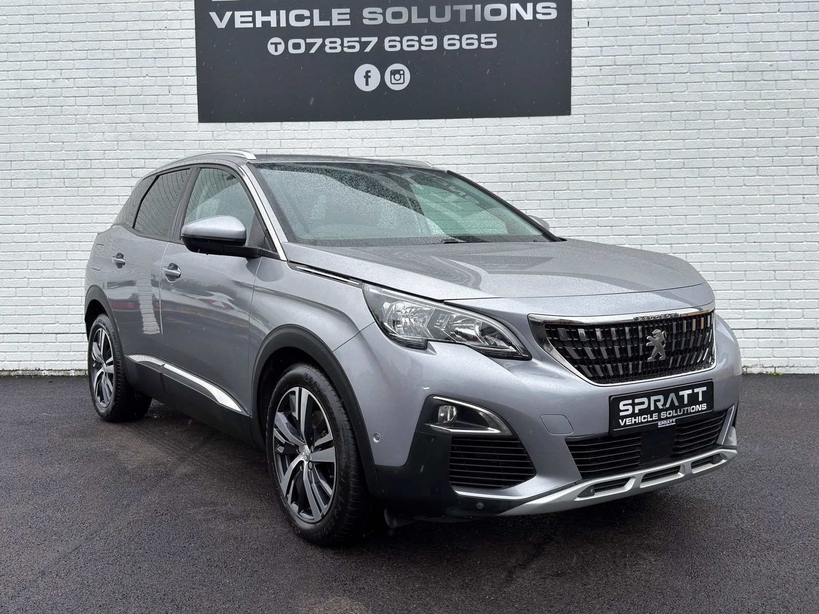 2017 Peugeot 1.6 BlueHDi Allure SUV 5dr Diesel EAT Euro 6 (s/s) (120 ps) - vehicle photo 2 for sale on PureCar