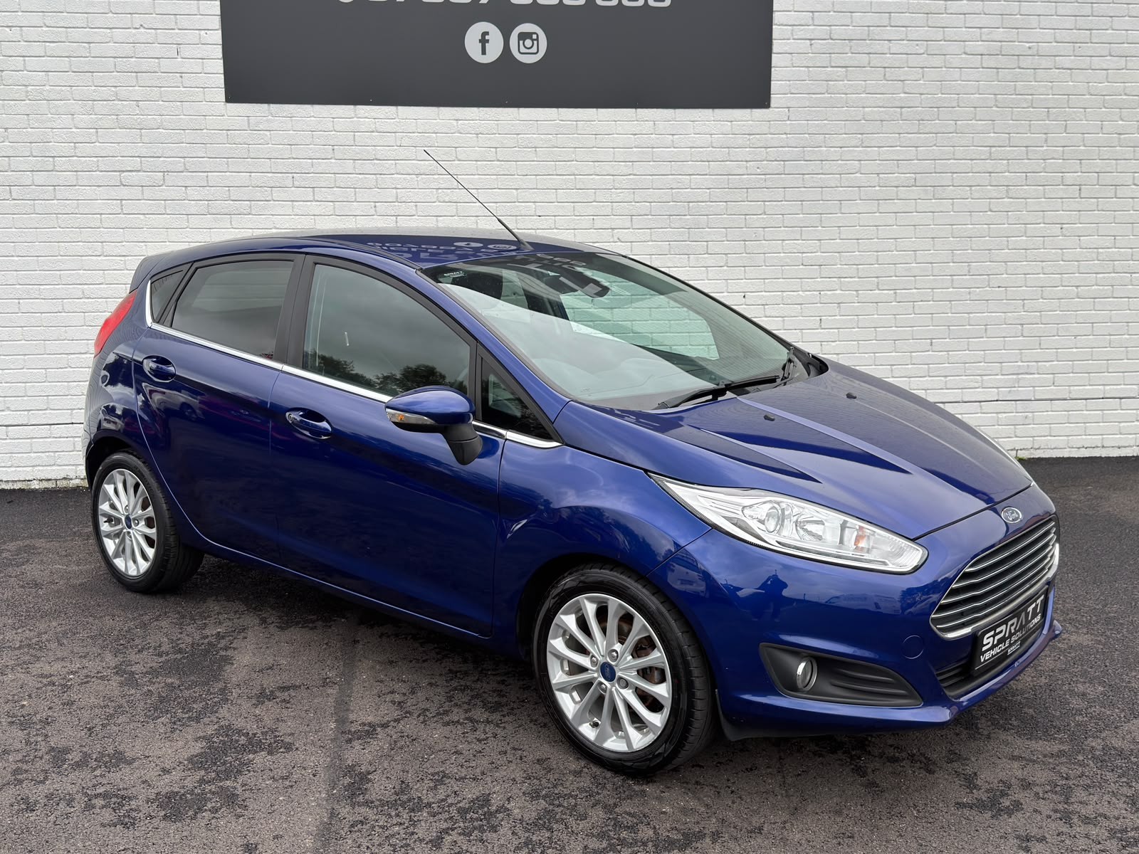 2016 Ford Fiesta 1.5 TDCi Titanium X Hatchback 5dr Diesel Manual Euro 6 (95 ps) - vehicle photo 2 for sale on PureCar