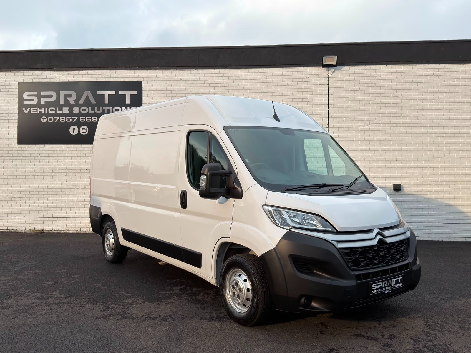 2022 Citroen Relay 2.2 BlueHDi 35 Enterprise Panel Van 5dr Diesel Manual L2 High Roof Euro 6 (s/s) (140 ps) - vehicle photo 1 for sale on PureCar
