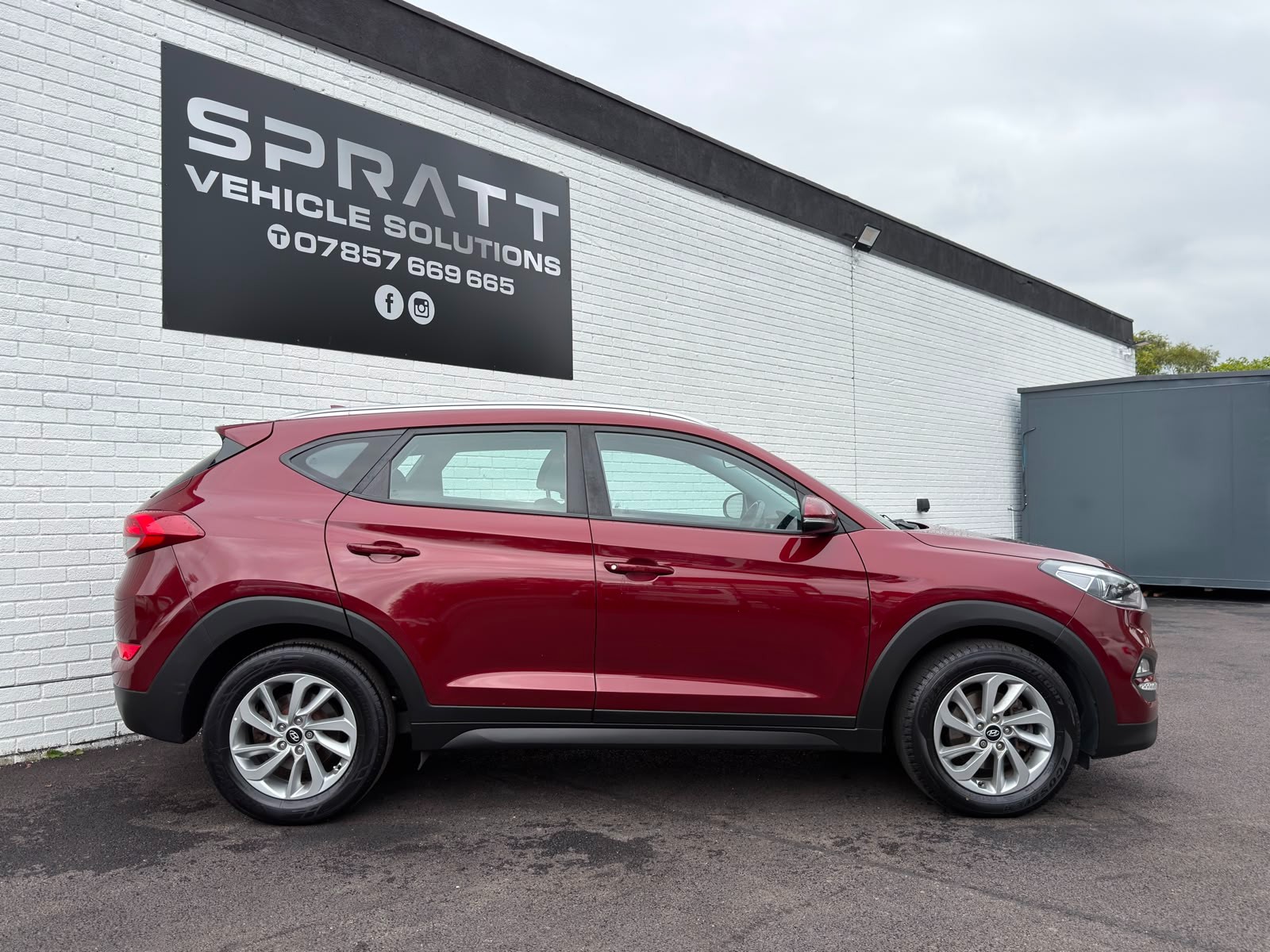 2016 Hyundai Tucson 1.7 CRDi Blue Drive SE Nav SUV 5dr Diesel DCT Euro 6 (s/s) (141 ps) - vehicle photo 4 for sale on PureCar