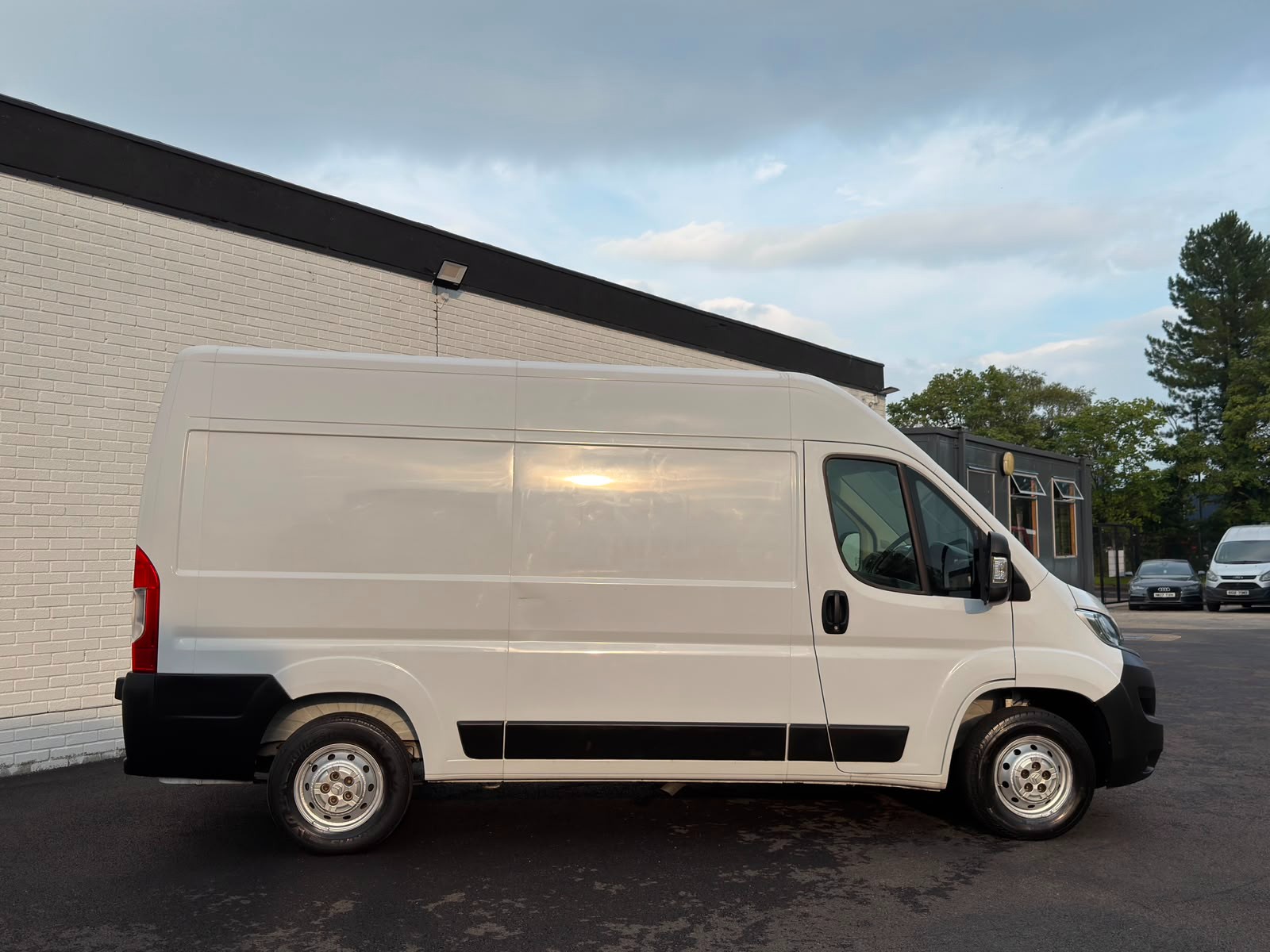 2022 Citroen Relay 2.2 BlueHDi 35 Enterprise Panel Van 5dr Diesel Manual L2 High Roof Euro 6 (s/s) (140 ps) - vehicle photo 3 for sale on PureCar