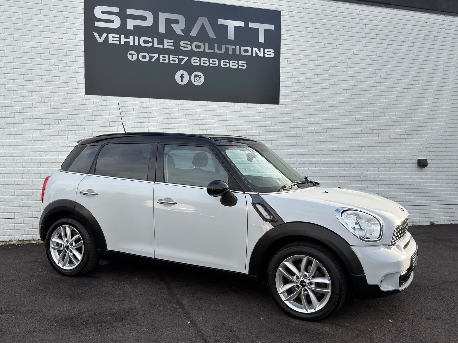 2013 Mini Countryman 2.0 Cooper SD SUV 5dr Diesel Manual Euro 5 (s/s) (143 ps) - vehicle photo 4 for sale on PureCar