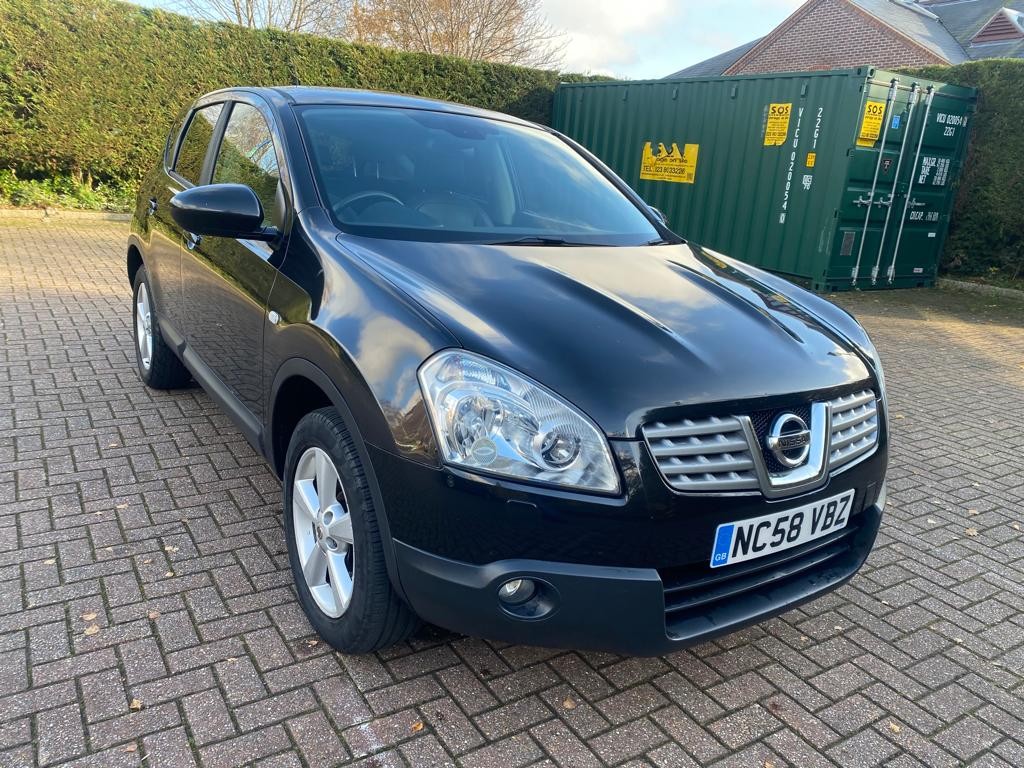 Nissan Qashqai TEKNA DCI 5-Door 2009