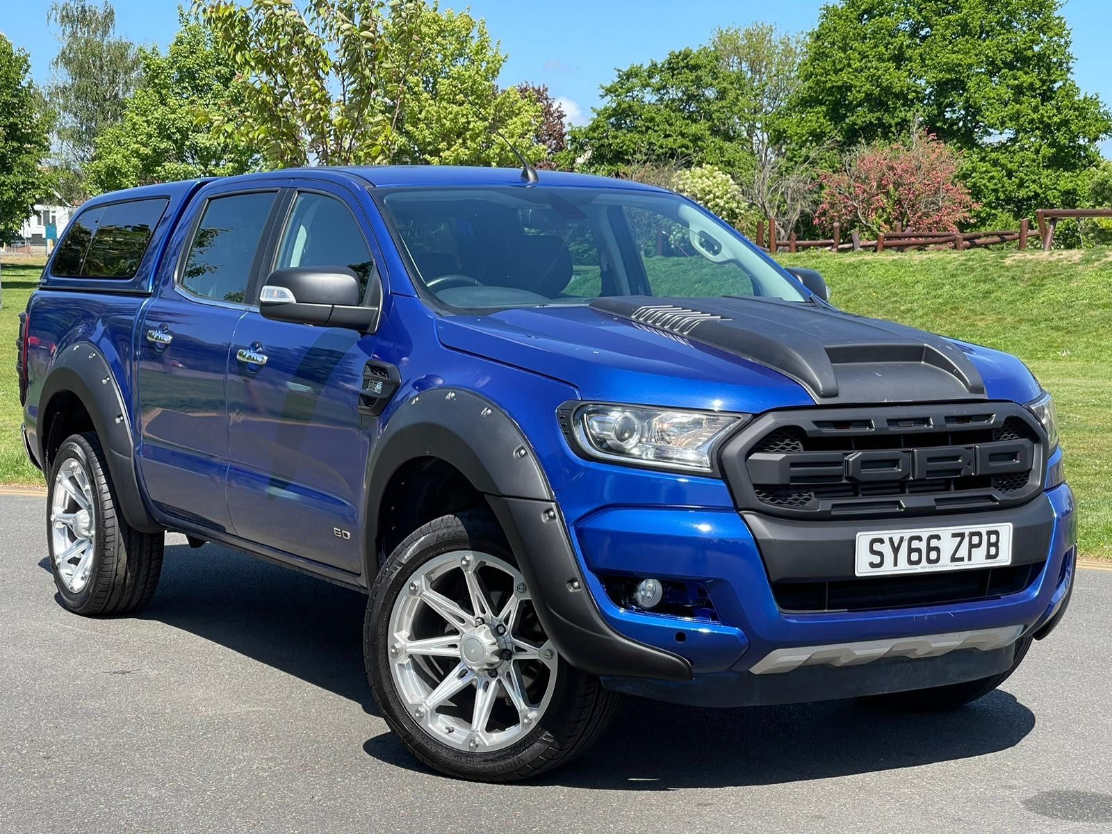 Ford Ranger LIMITED 4X4 DCB TDCI 4-Door 2016