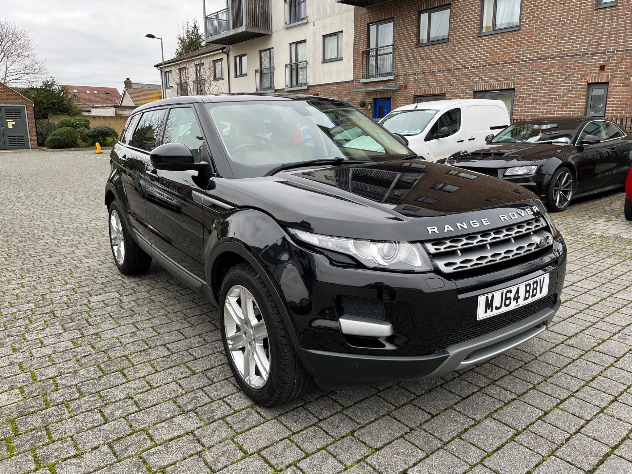 Land Rover Range Rover Evoque SD4 PURE TECH 5-Door 2014