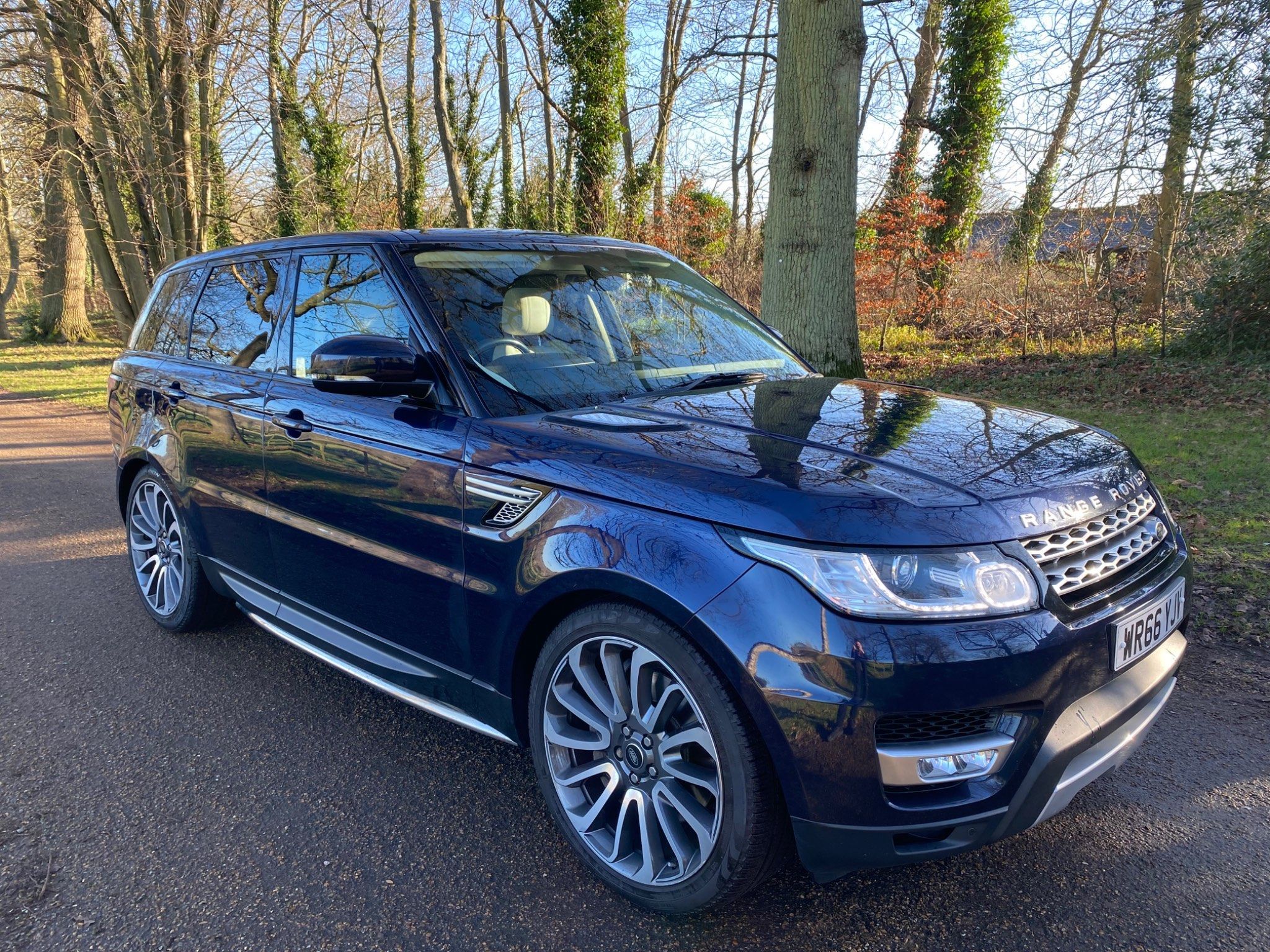 Land Rover Range Rover Sport SDV6 HSE 5-Door 2016