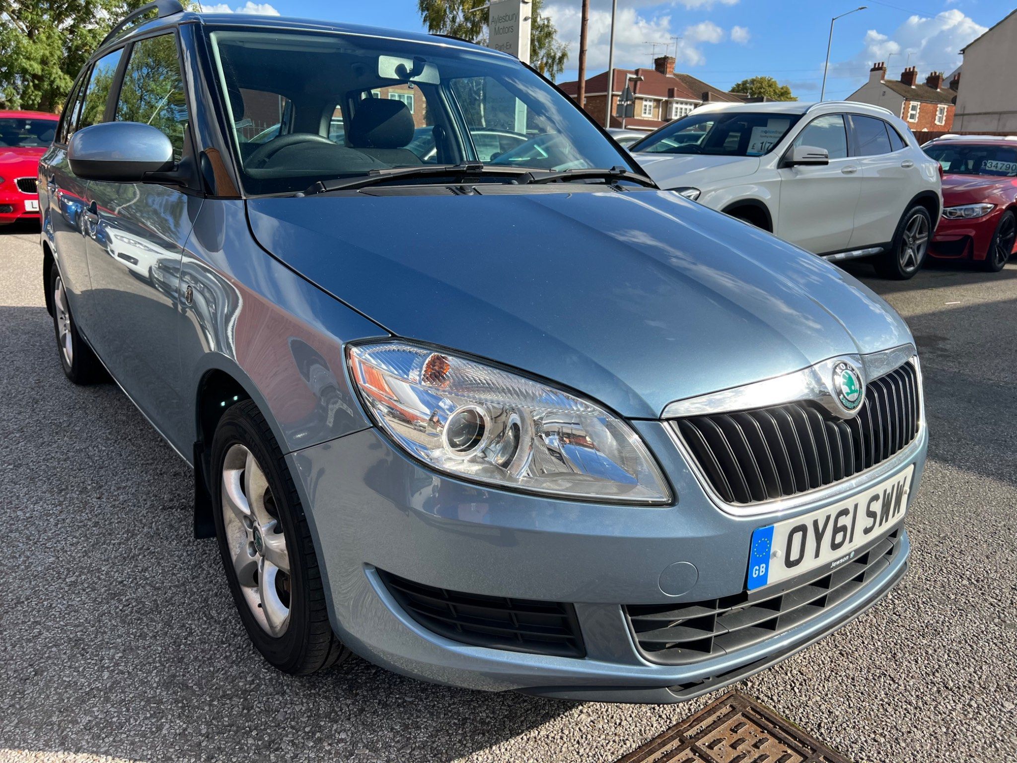 Skoda Fabia SE TSI DSG 5-Door 2011