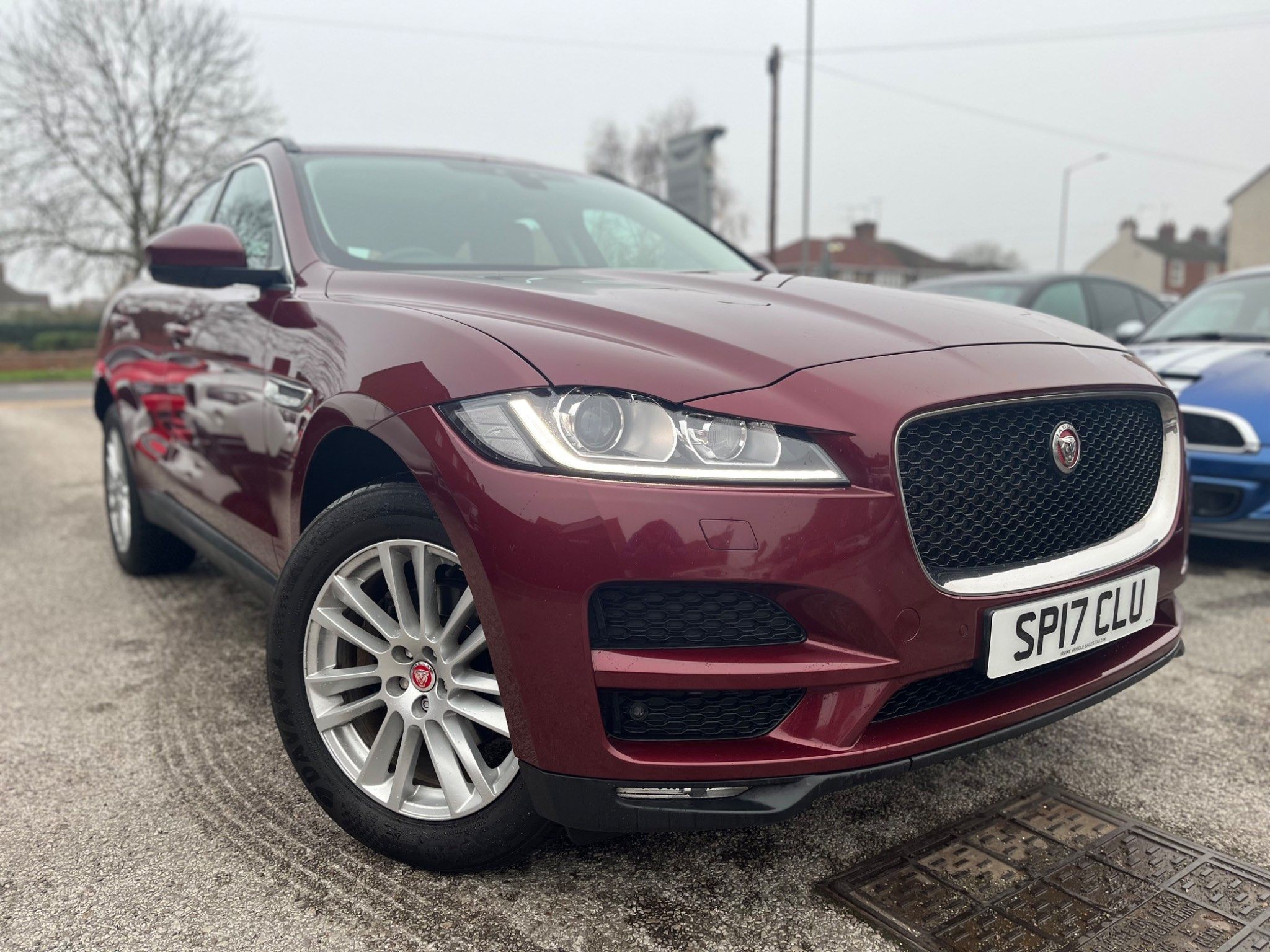 Jaguar F-Pace PORTFOLIO AWD 5-Door 2017